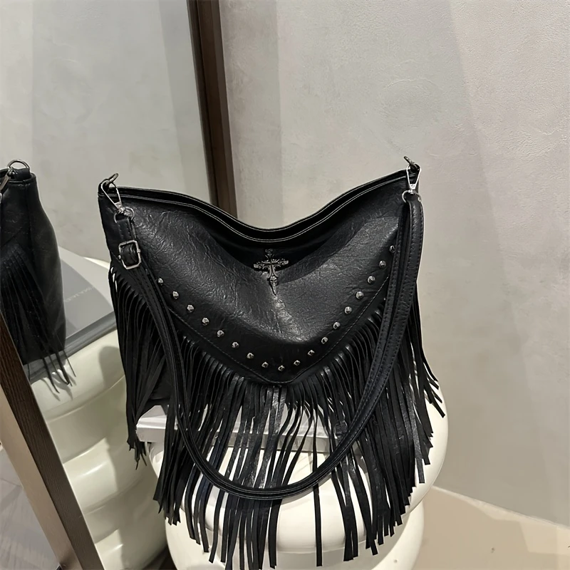  Fringe Shoulder Bag