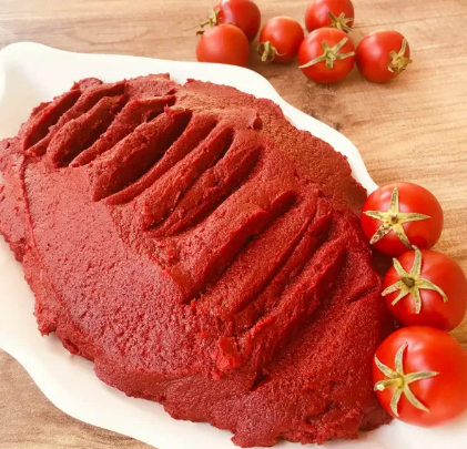 Ev yapımı domates salçası