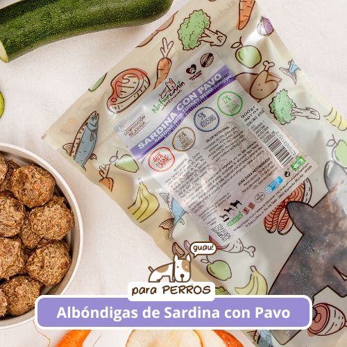 Naturcanin Menú Albóndigas de Sardina y Pavo