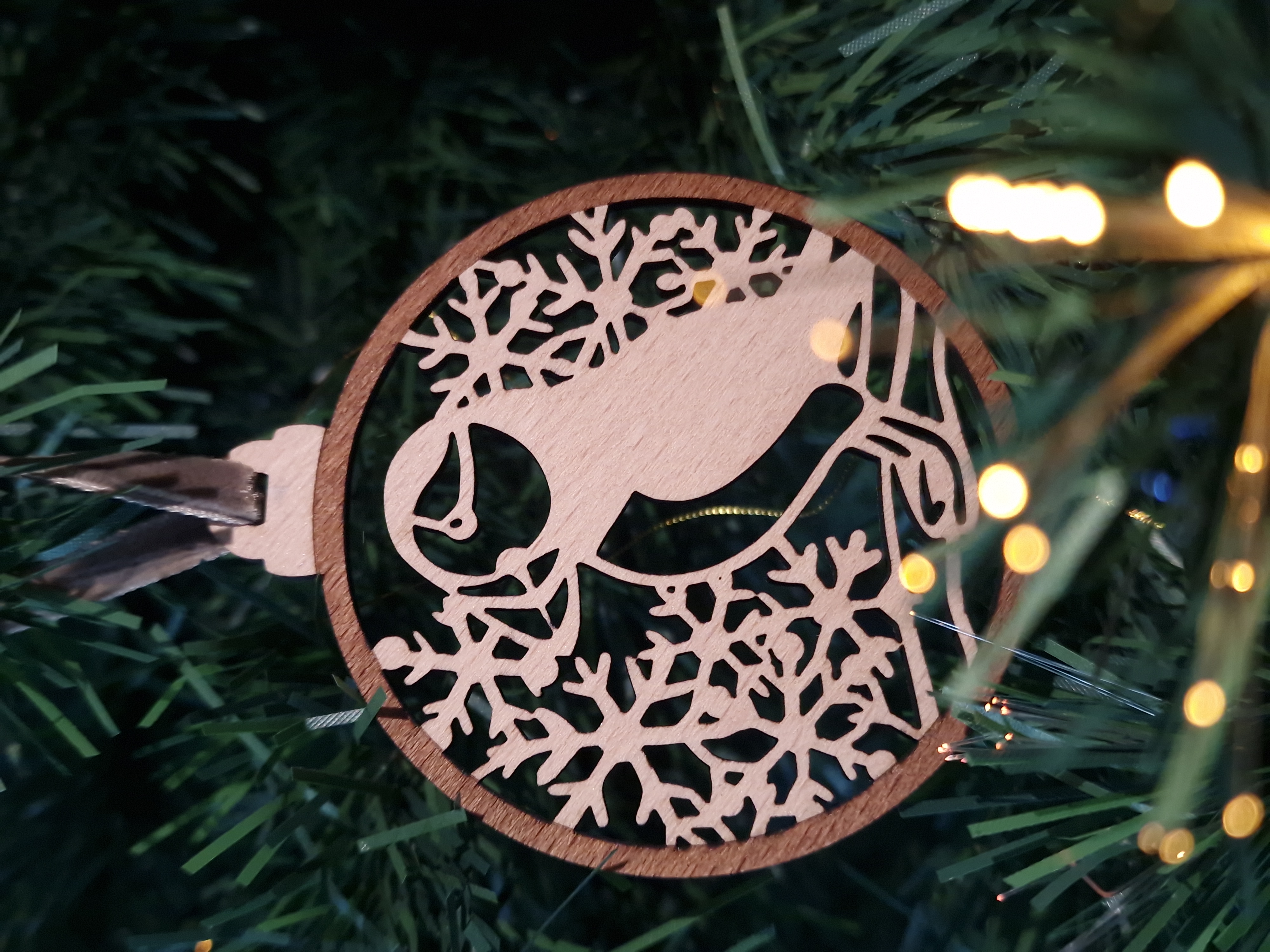 Boule de Noël - Un Macareux en Décembre ?