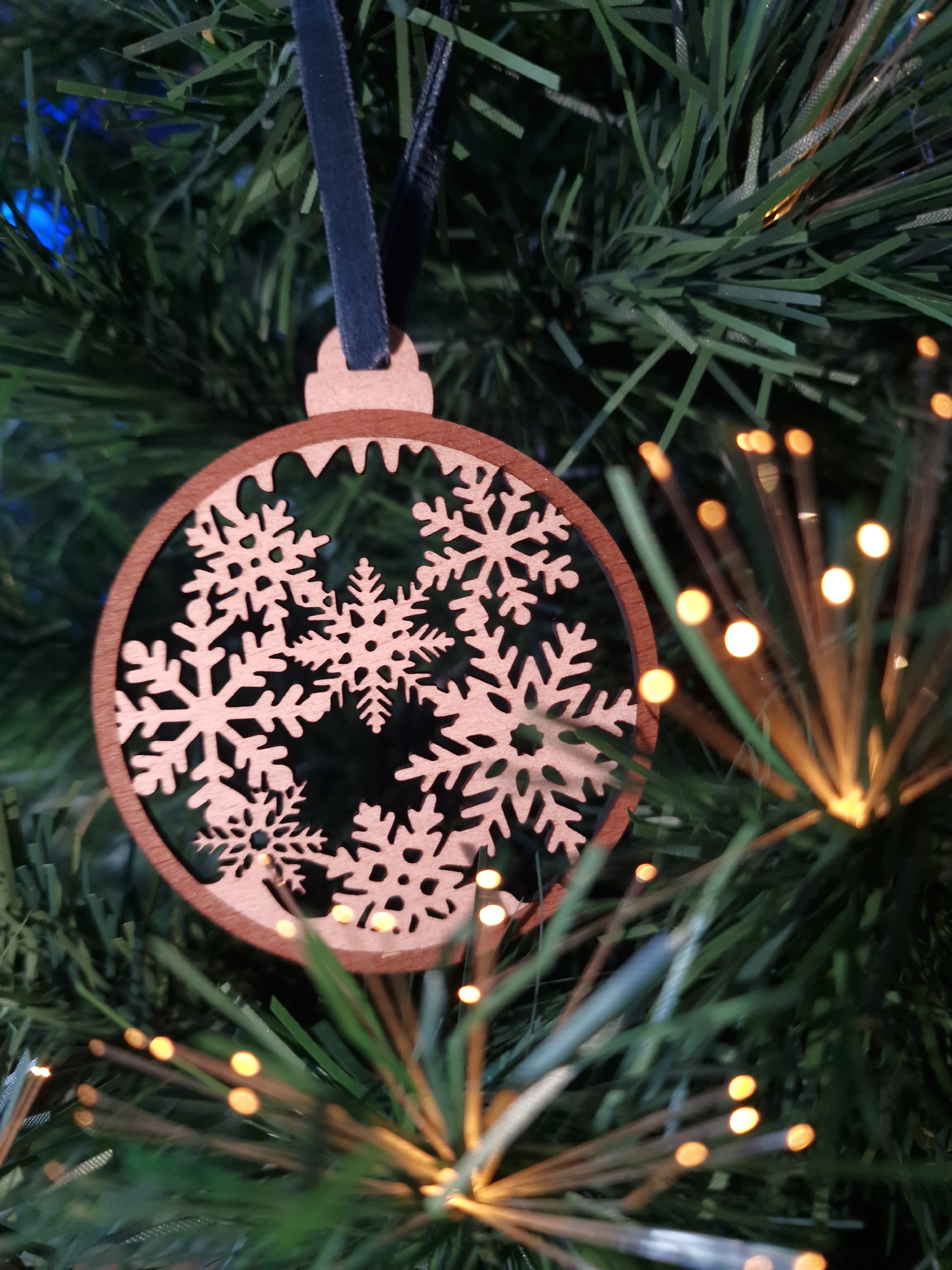 Boule de Noël - Pluie de flocons