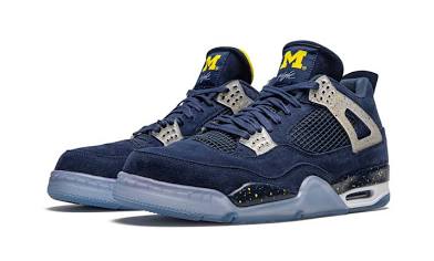 Air Jordan Retro 4 Michigan PE