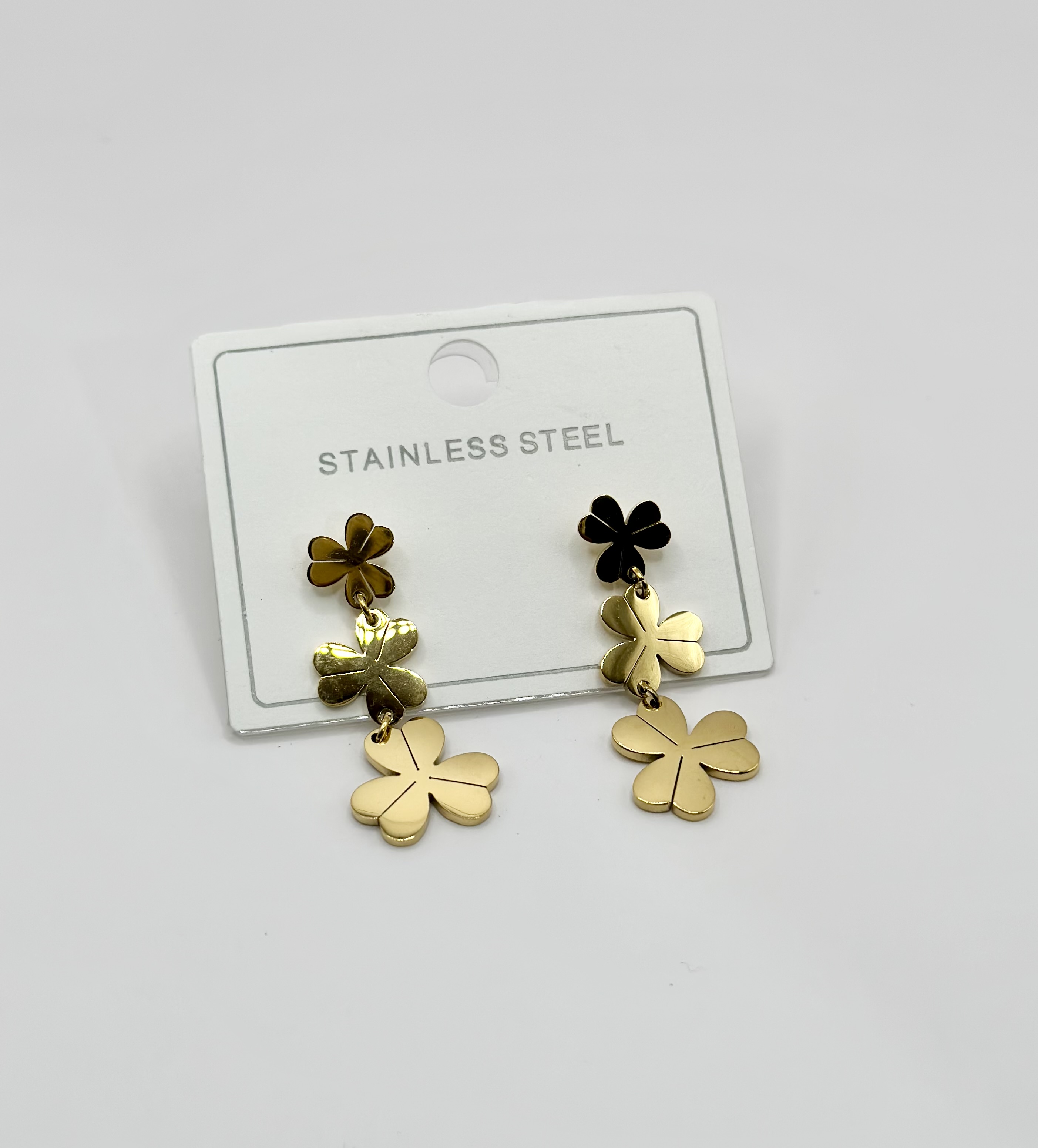 Boucle d'oreille trèfle d'or