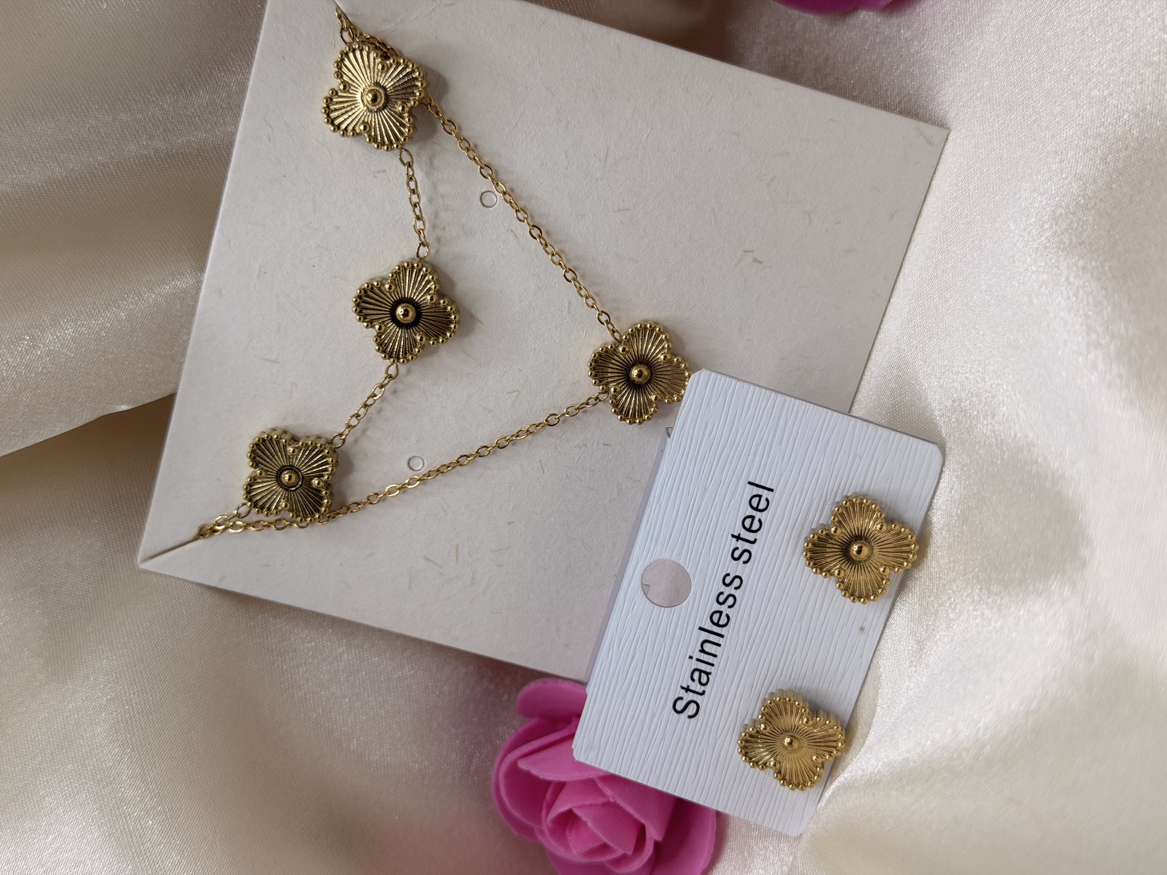 Parure trèfle doré