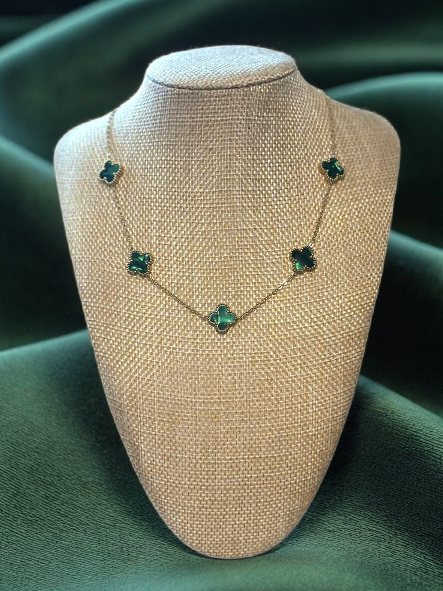 Collier trèfle vert
