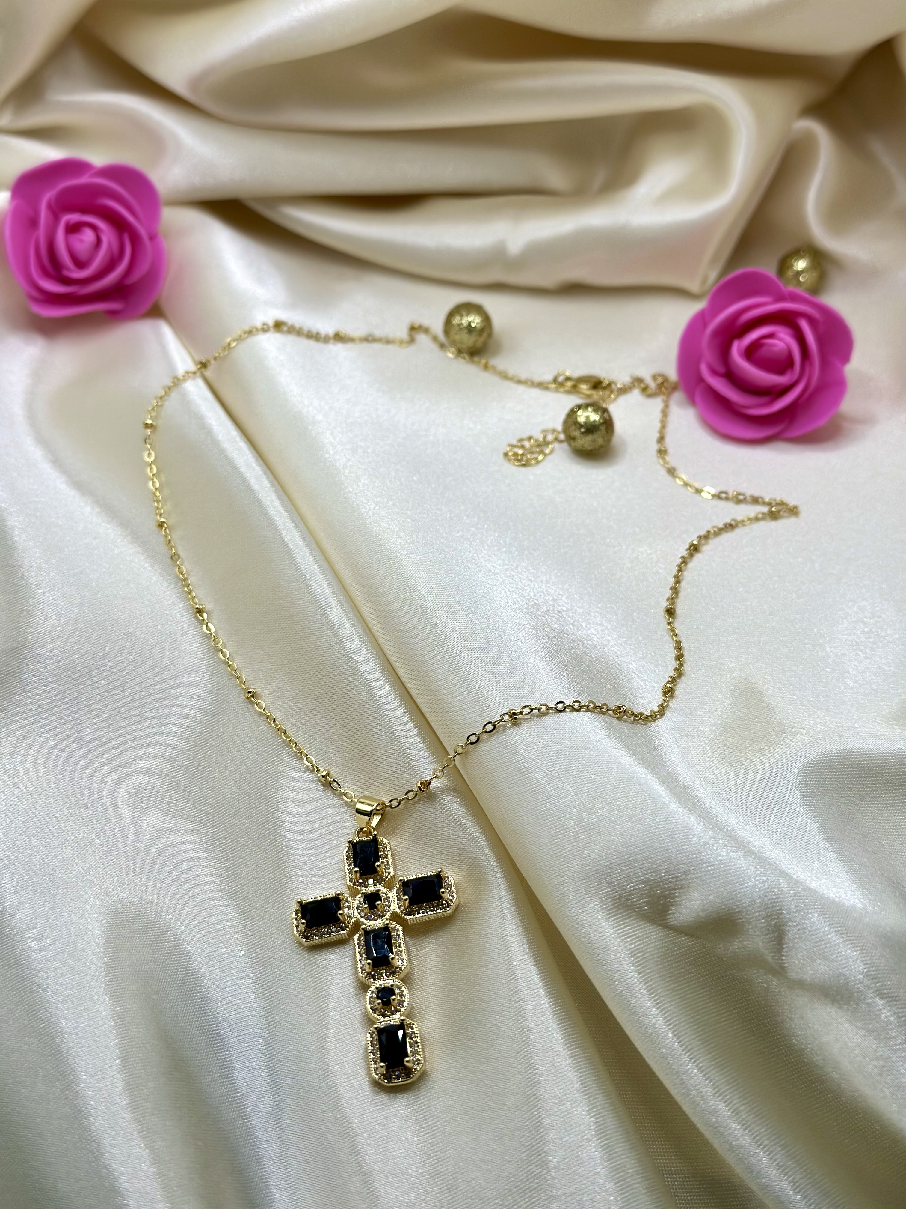 Collier croix Or noir