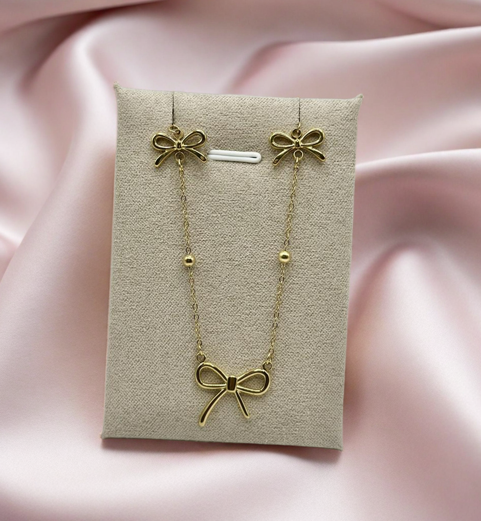 Collier ras de cou noeuds