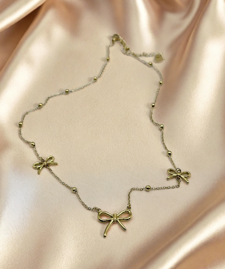 Collier ras de cou noeuds