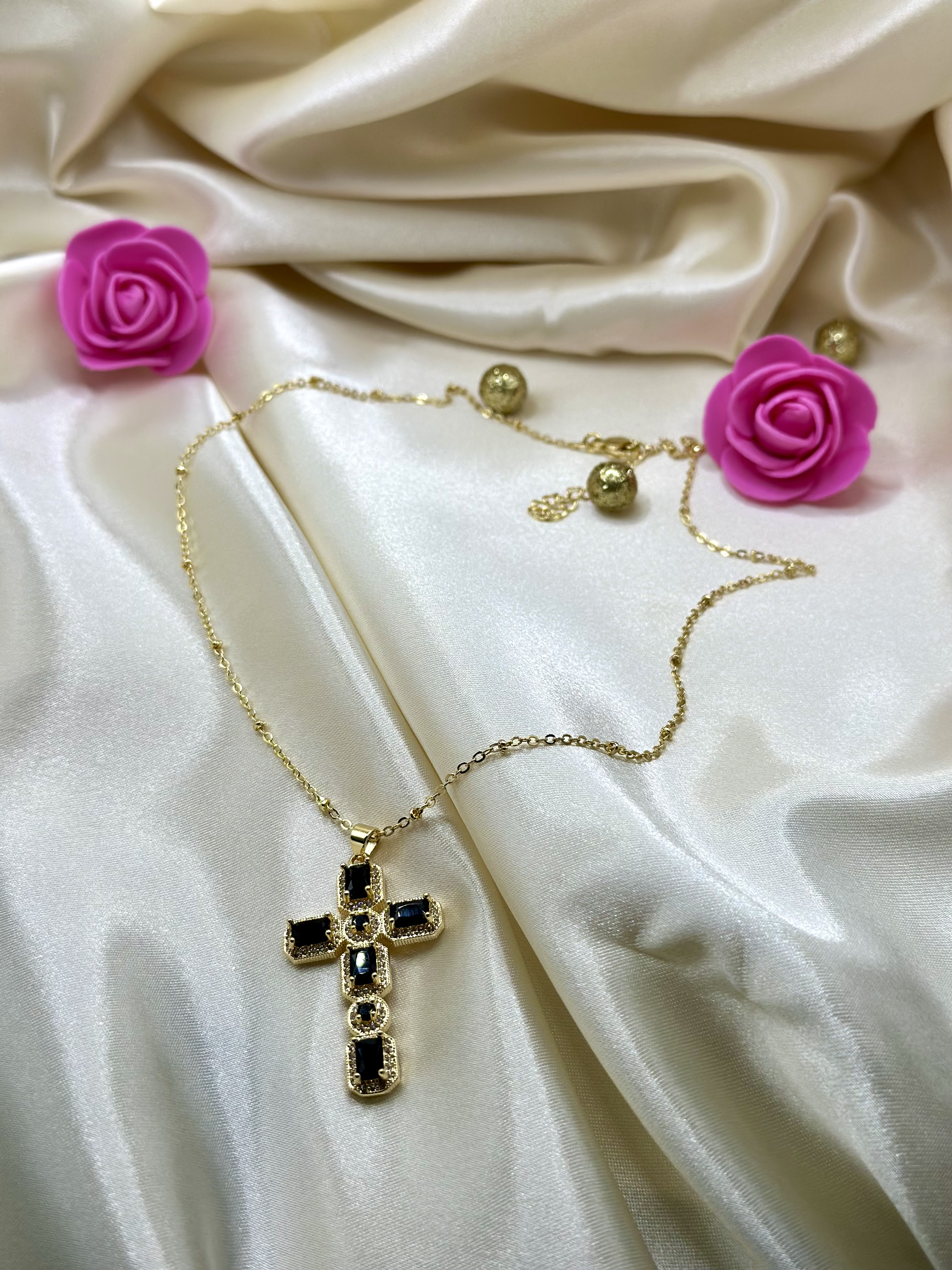 Collier croix Or noir