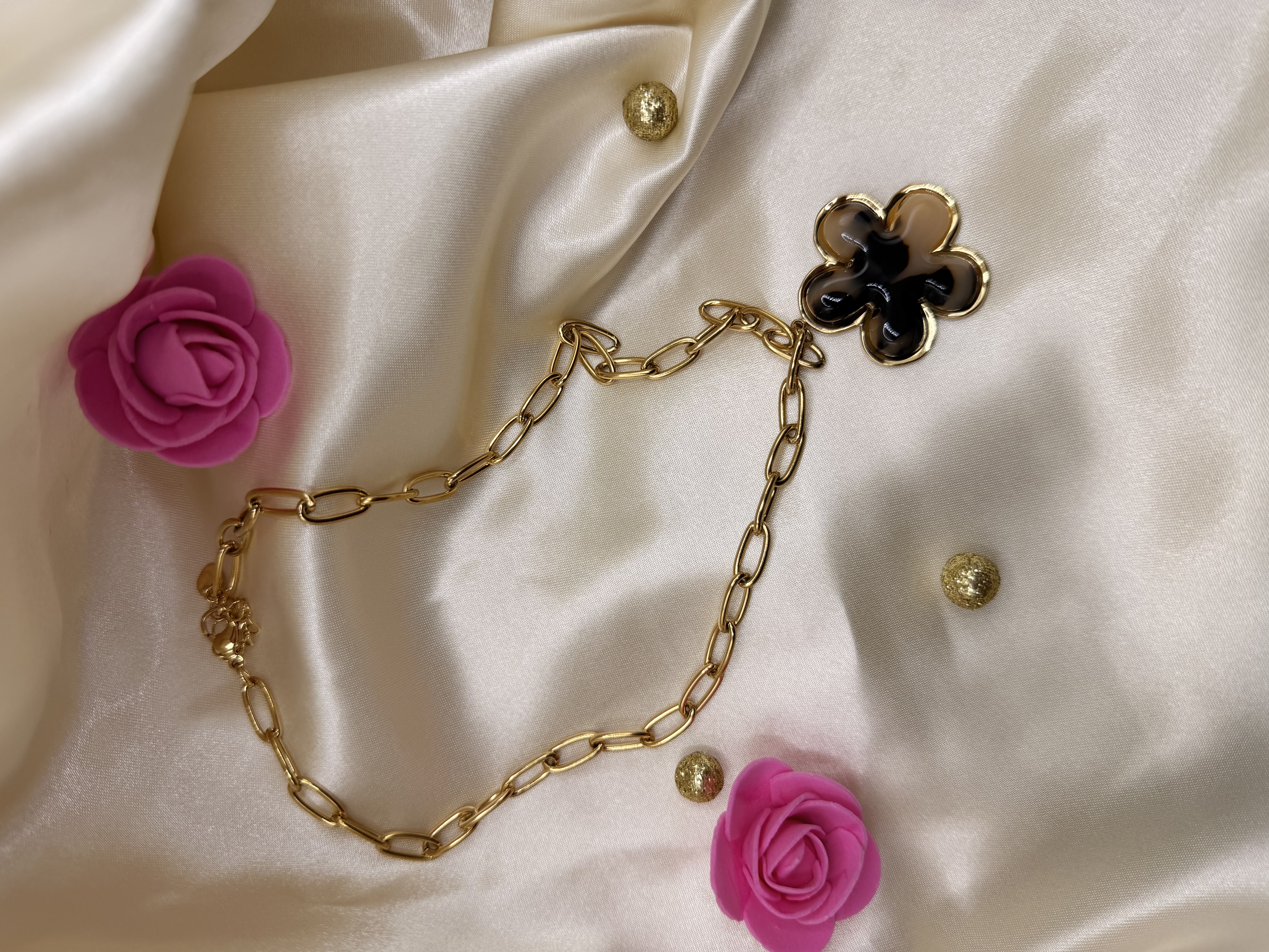 Collier fleur simple