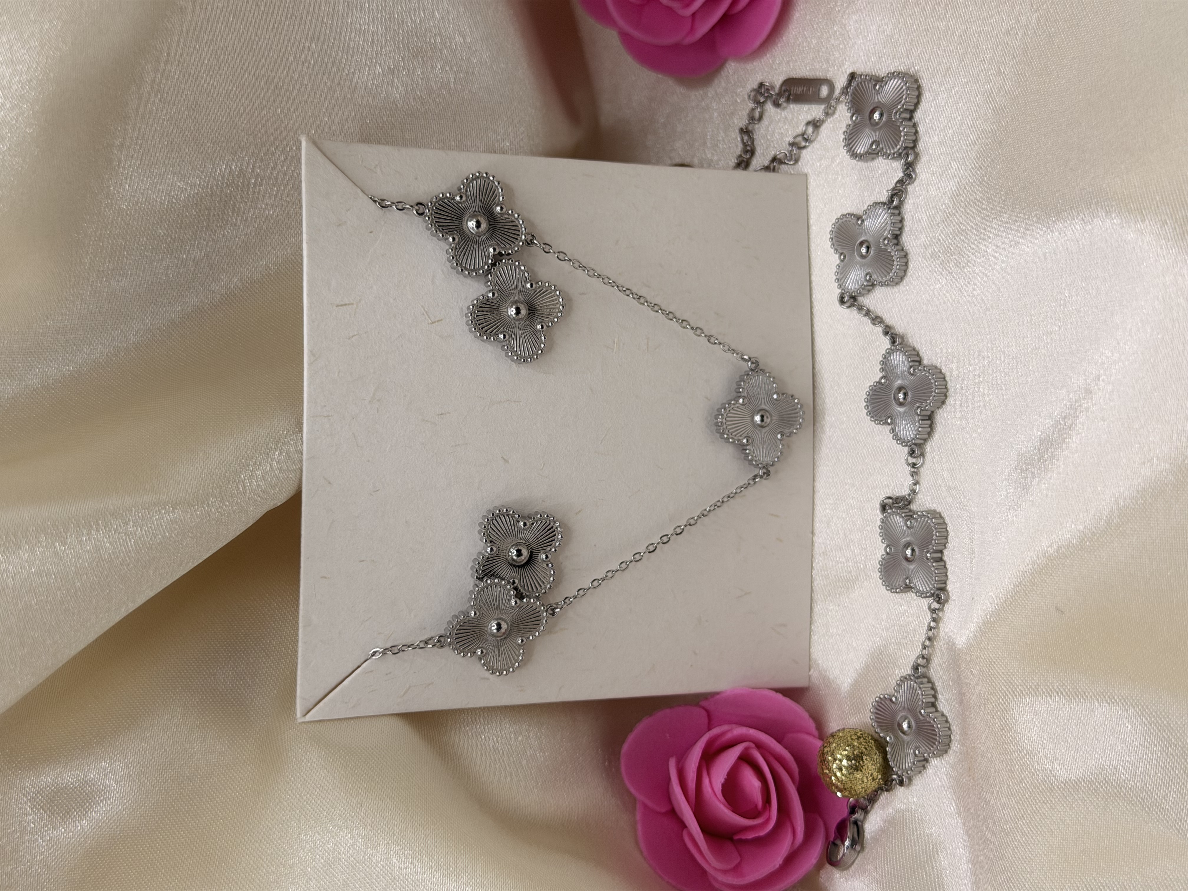 Parure trèfle argenté