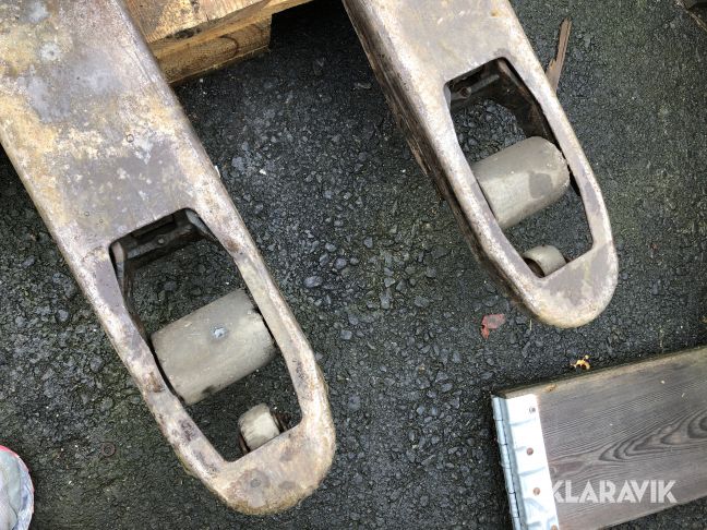 TOYOTA BT LEVIO elektrinis palečių vežimėlis