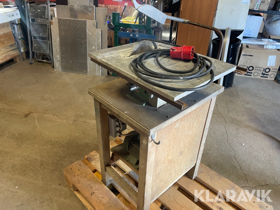 INCA Pramoninis stacionarus pjūklas