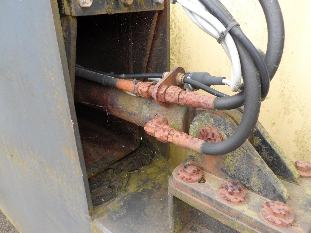 Konteinerių kėlimo įranga