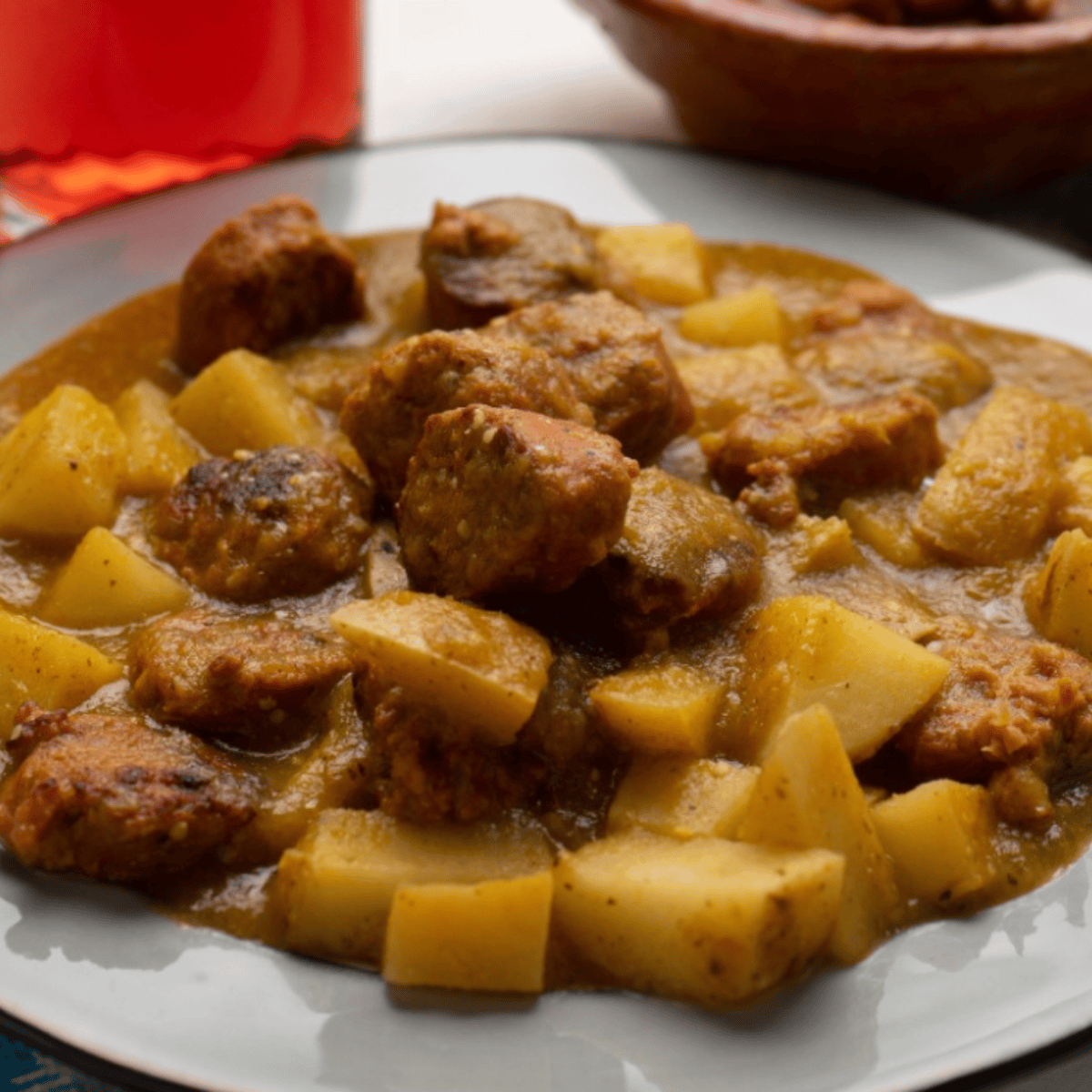 Longaniza con papas en salsa verde