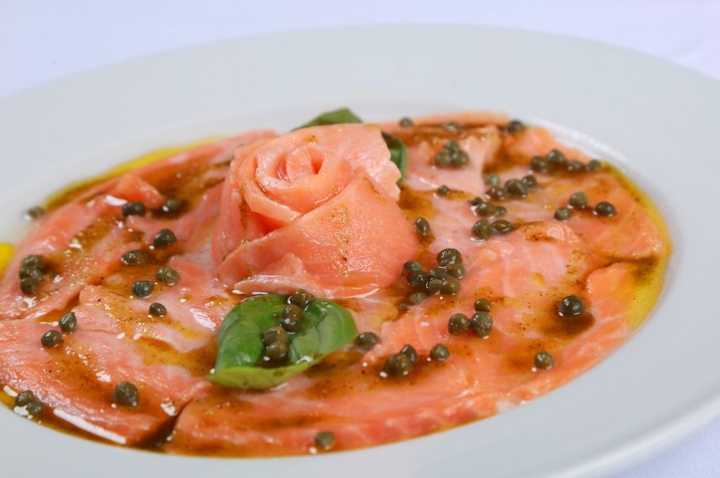 Carpaccio de salmón 