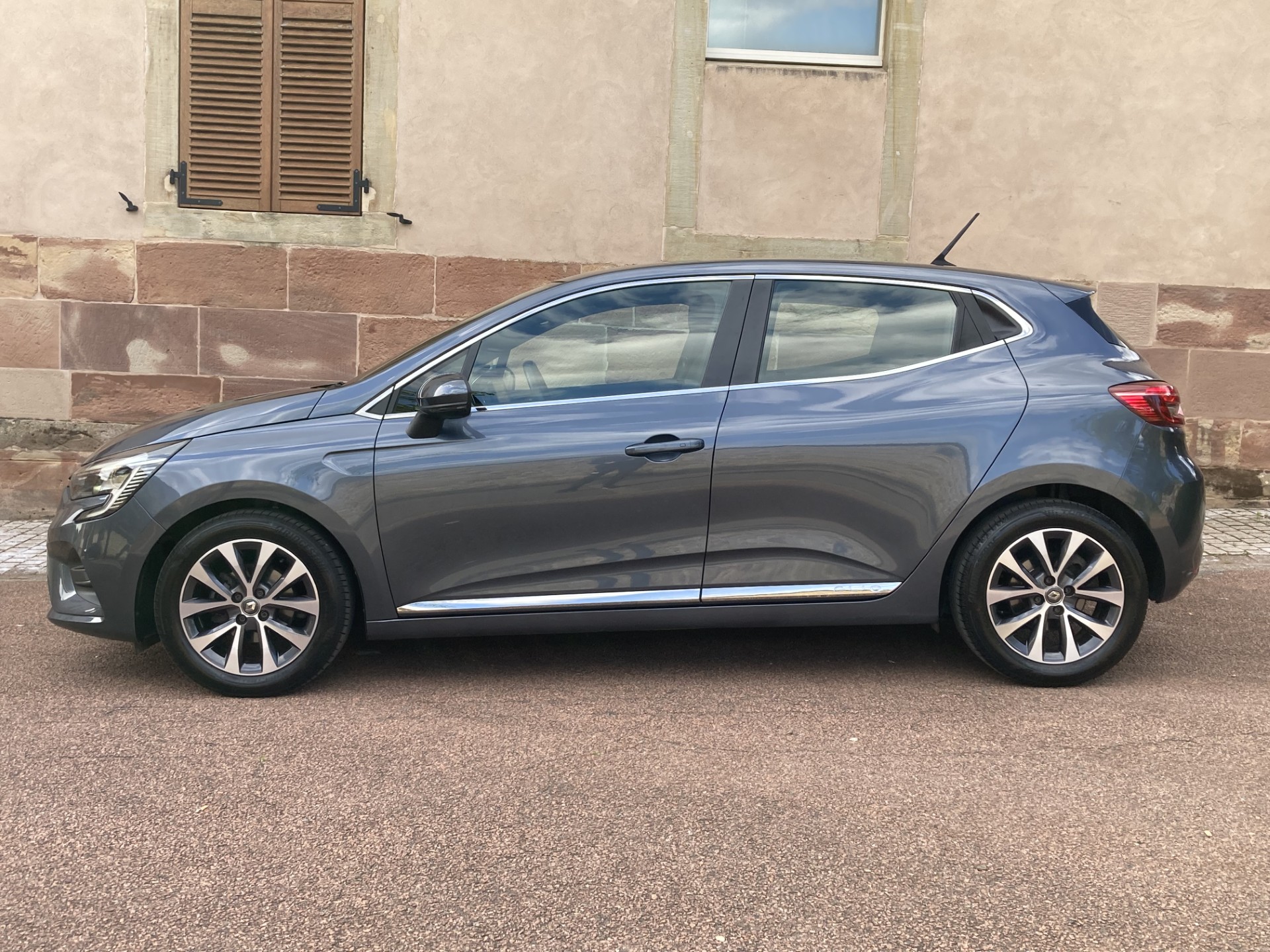 Renault Clio 1.0 TCe 90 - 21 Intens