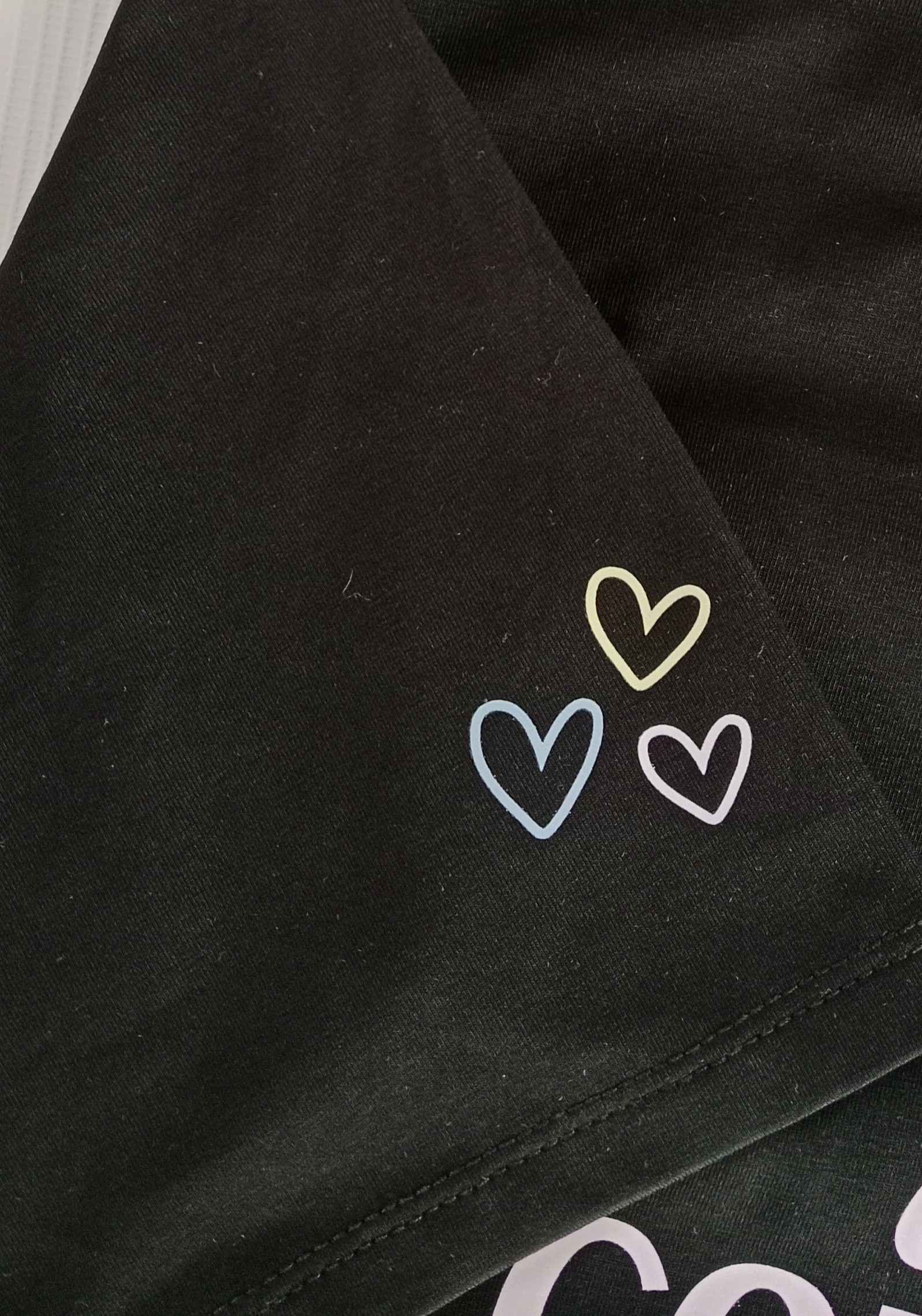 Camiseta 'Corazón Colombiano Noir'