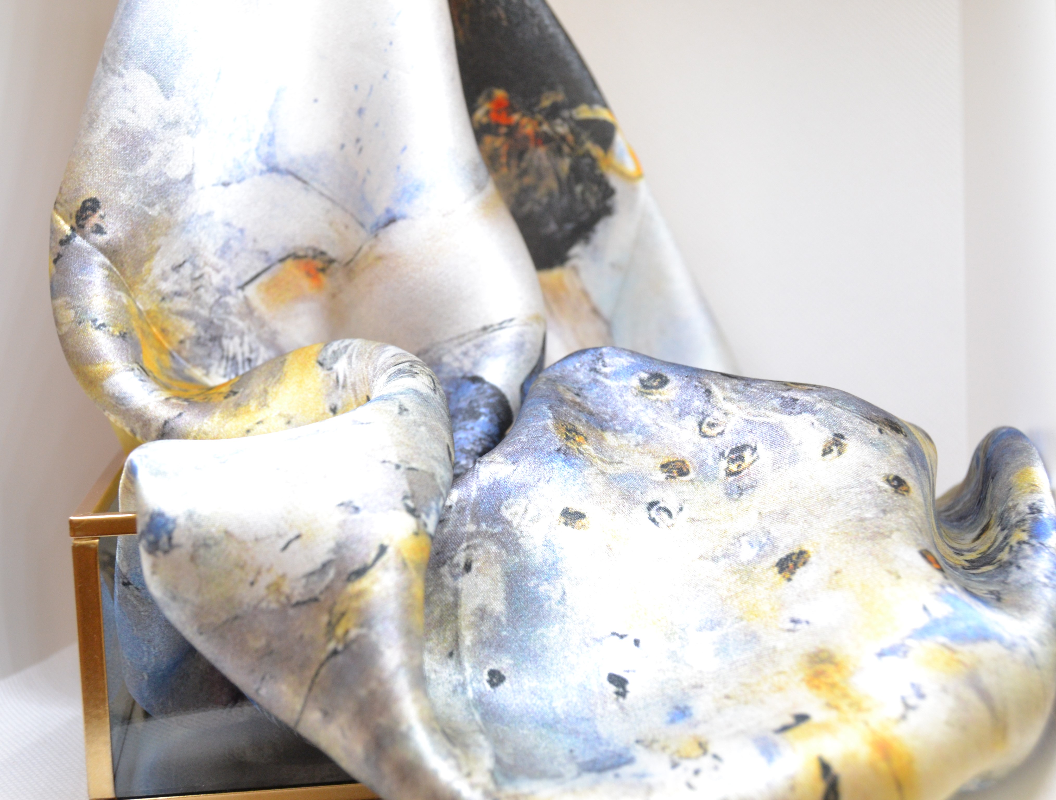 Šilko skarelė "Balerina"