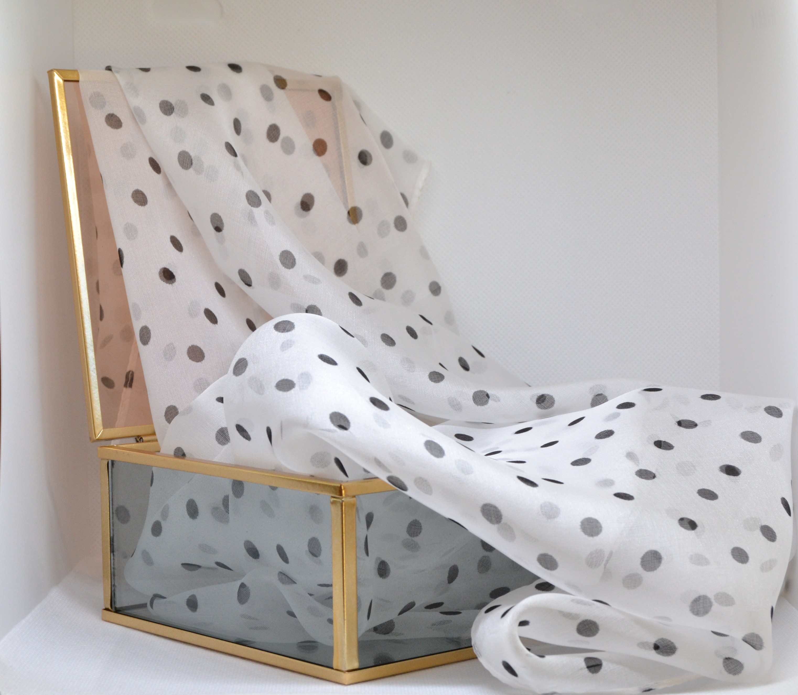 Šilko skarelė "Retro"