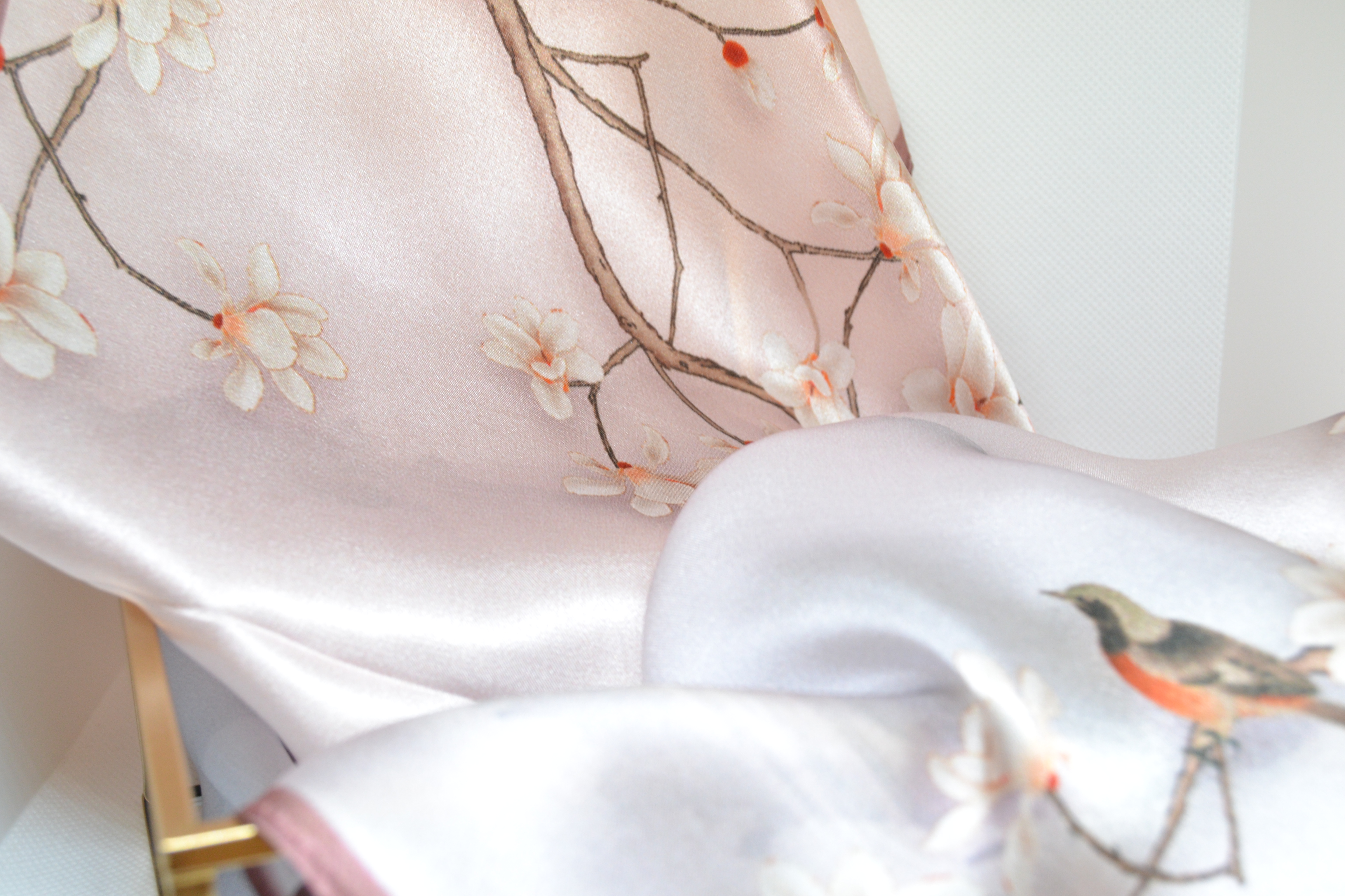 Šilko skarelė "Sakura"