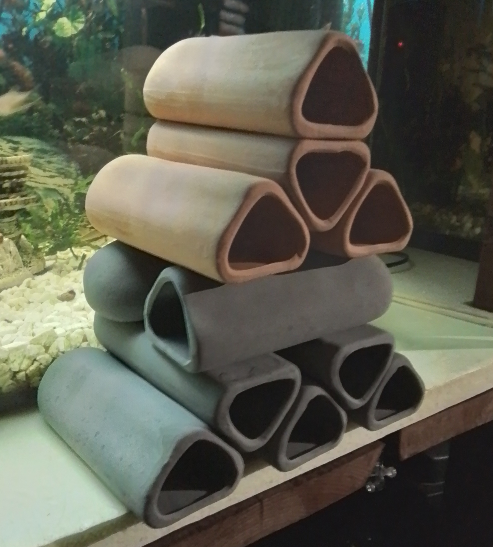 Keramikinės akvariumo slėptuvės