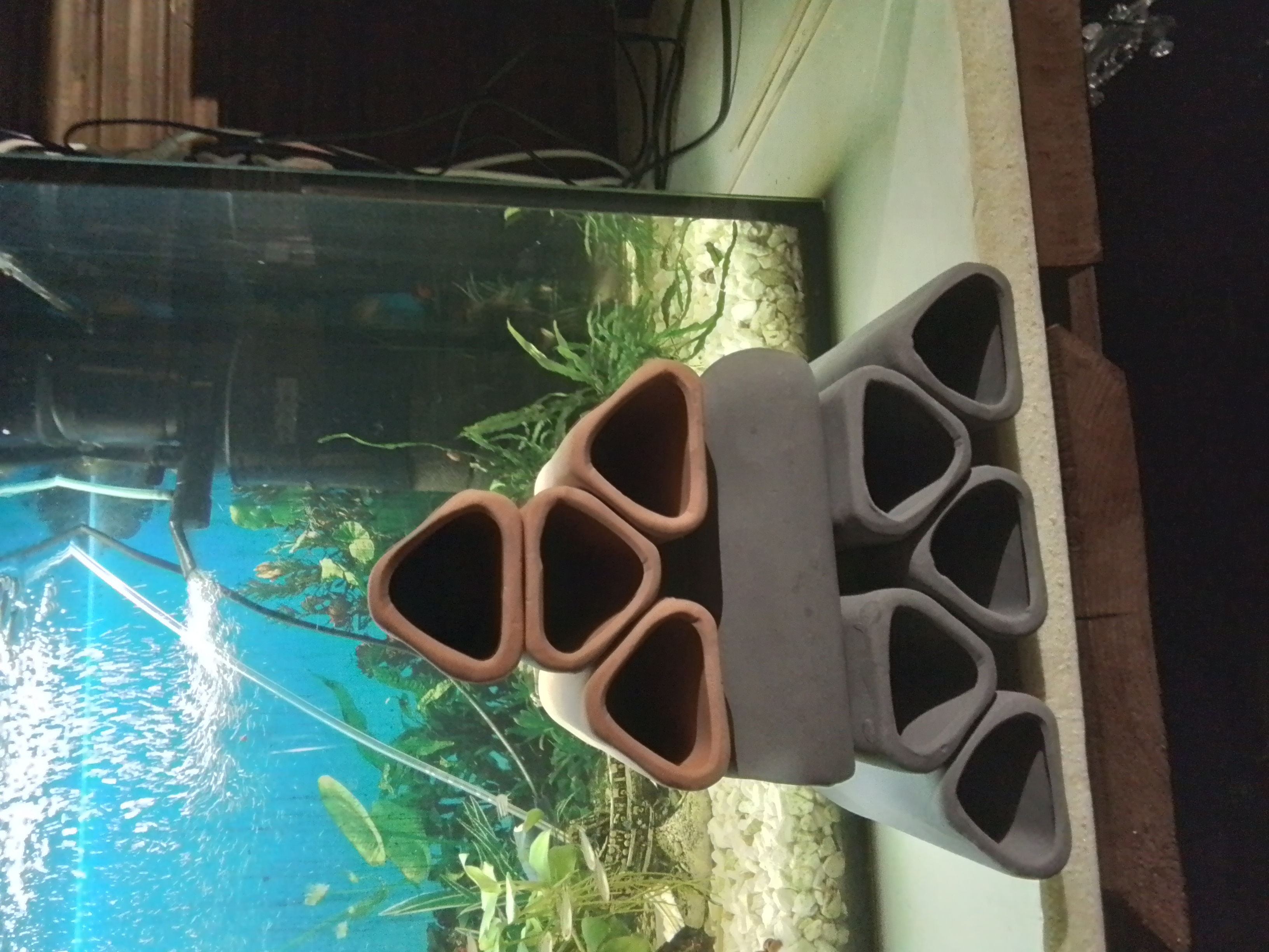 Keramikinės akvariumo slėptuvės