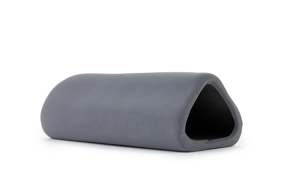 Keramikinė dekoracija trikampė