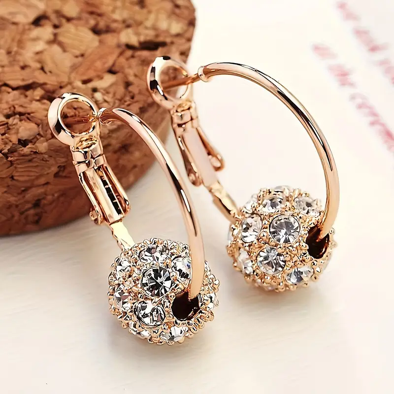 Elegant and Lightweight Crystal