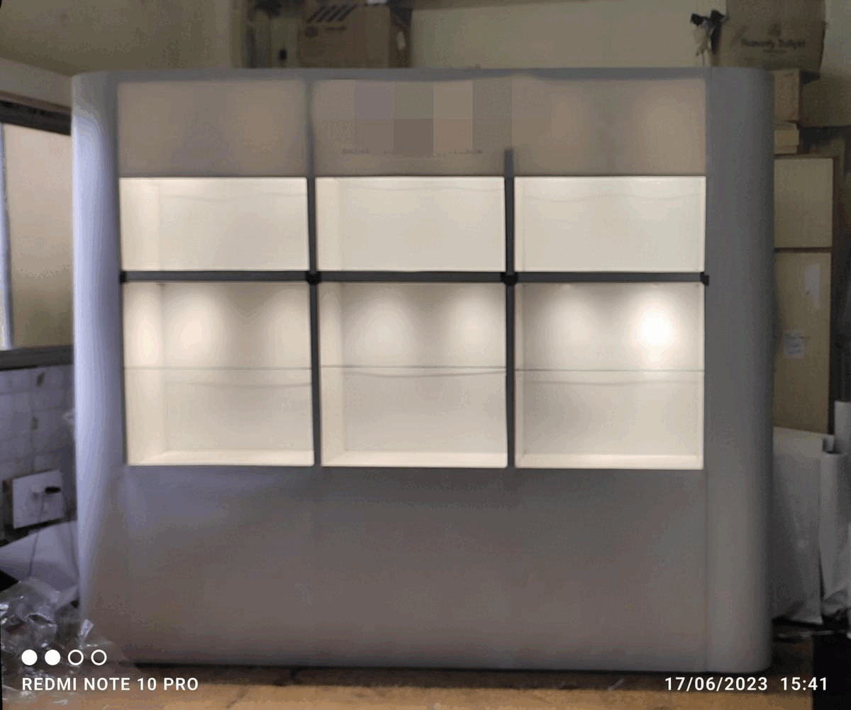 Modular Exhibition Magnetic Shelf Systems