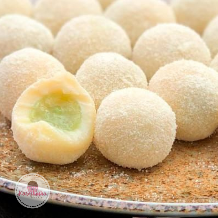 Cento de Brigadeiro Surpresa de Uva – Uma Delícia que Encanta!
