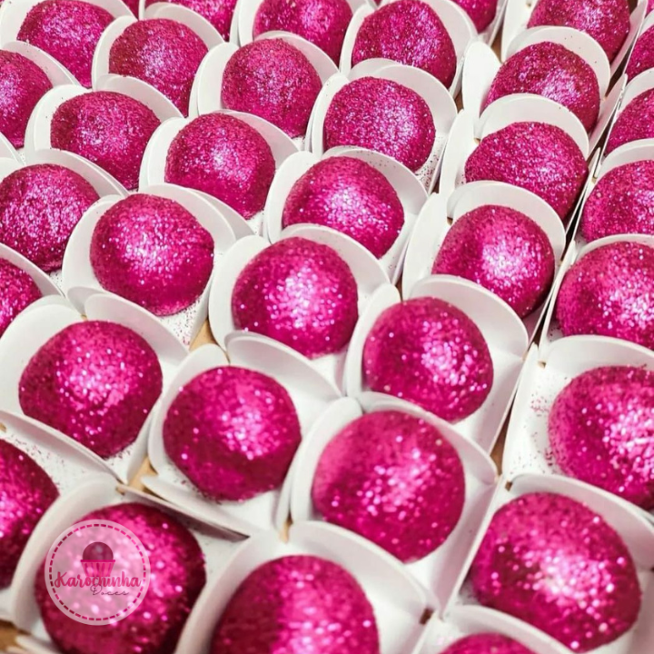Cento de Brigadeiro com Glitter – Brilhe em Cada Mordida!