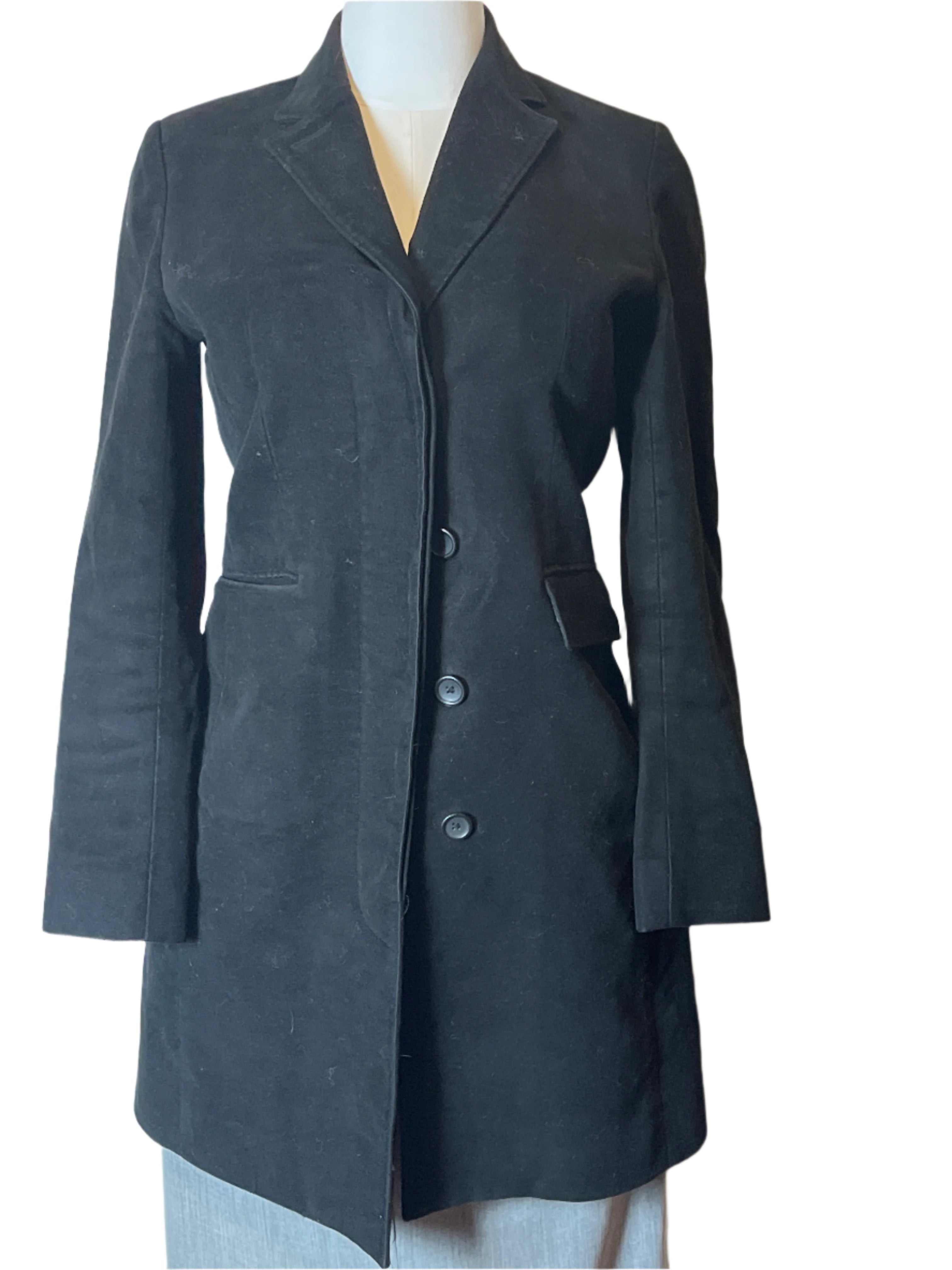 Banana Republic -Black Smooth Textured 4 Buttoned Ladies Jacket(size small)