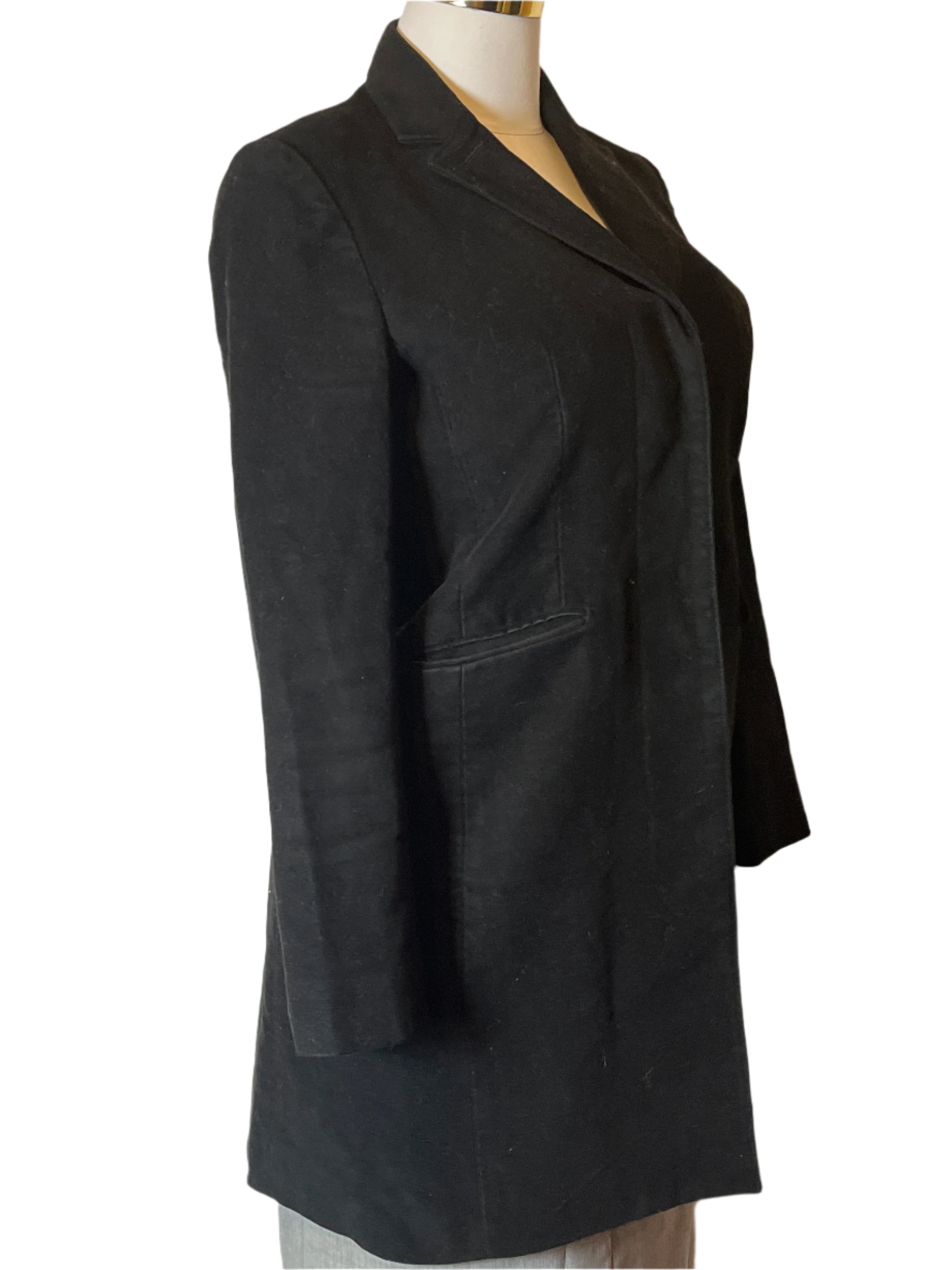 Banana Republic -Black Smooth Textured 4 Buttoned Ladies Jacket(size small)