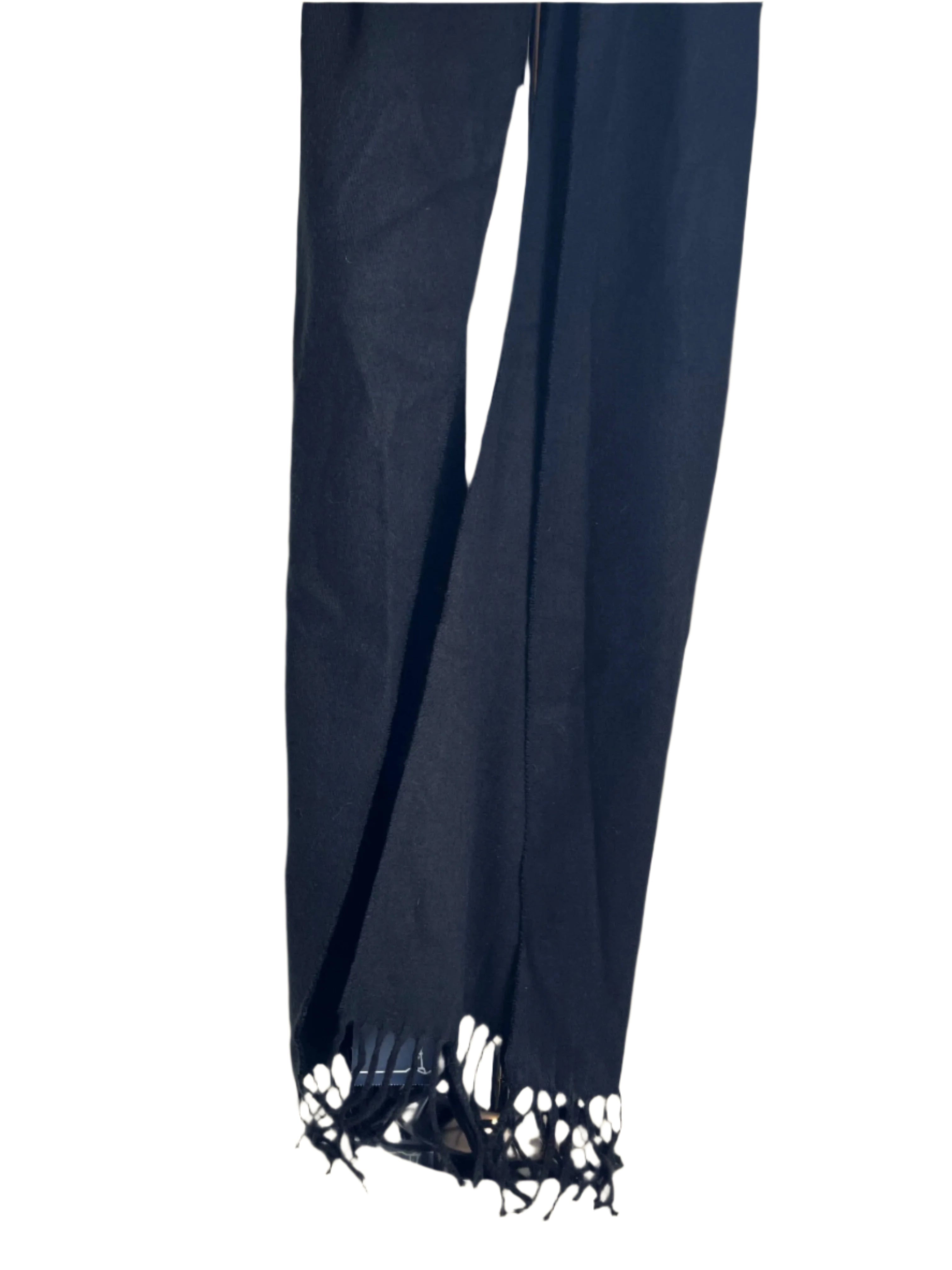 Warm and Confy- Black scarf