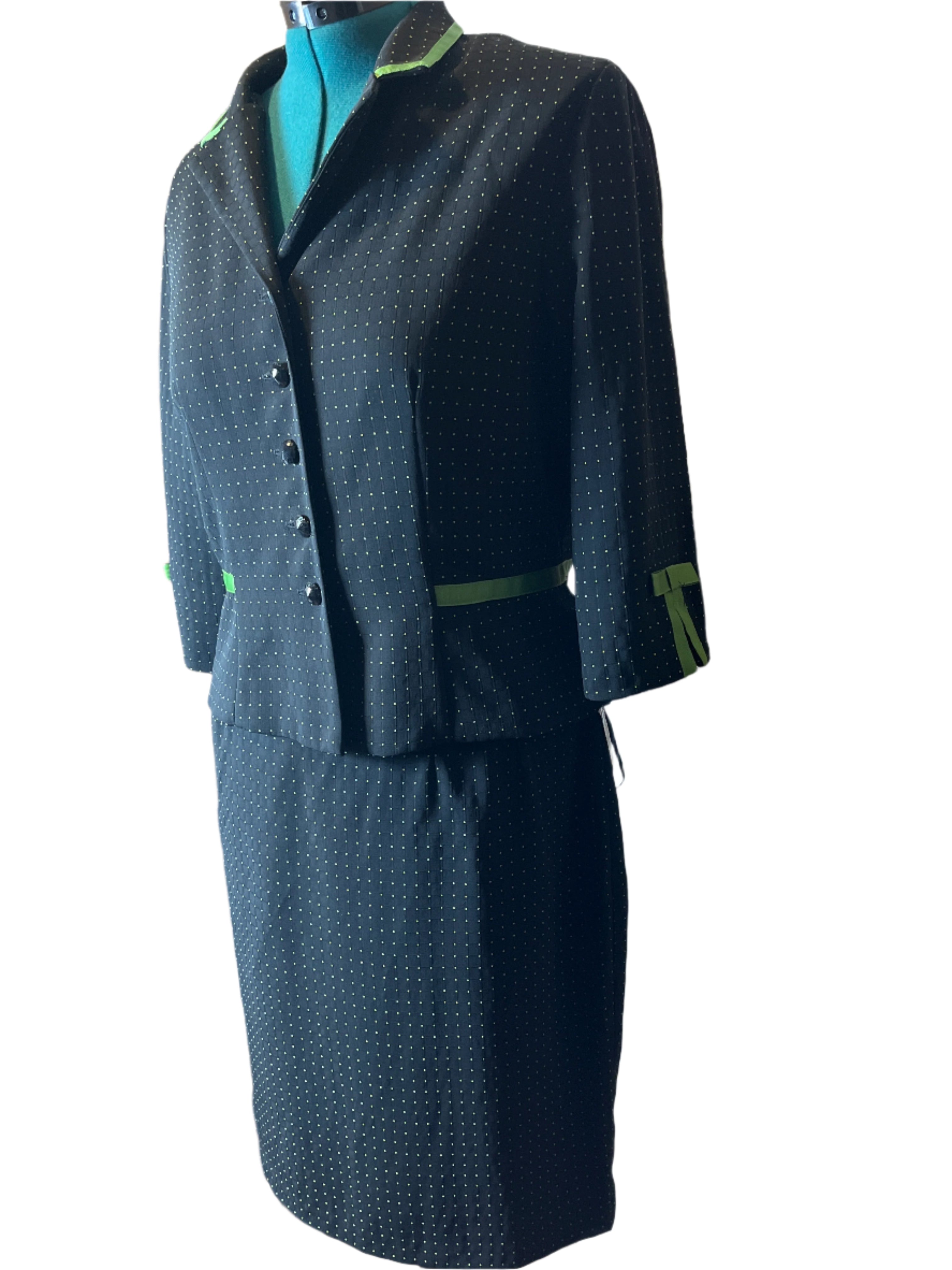 Jessica Howard-Women's Pinstripe Suit (size 16)