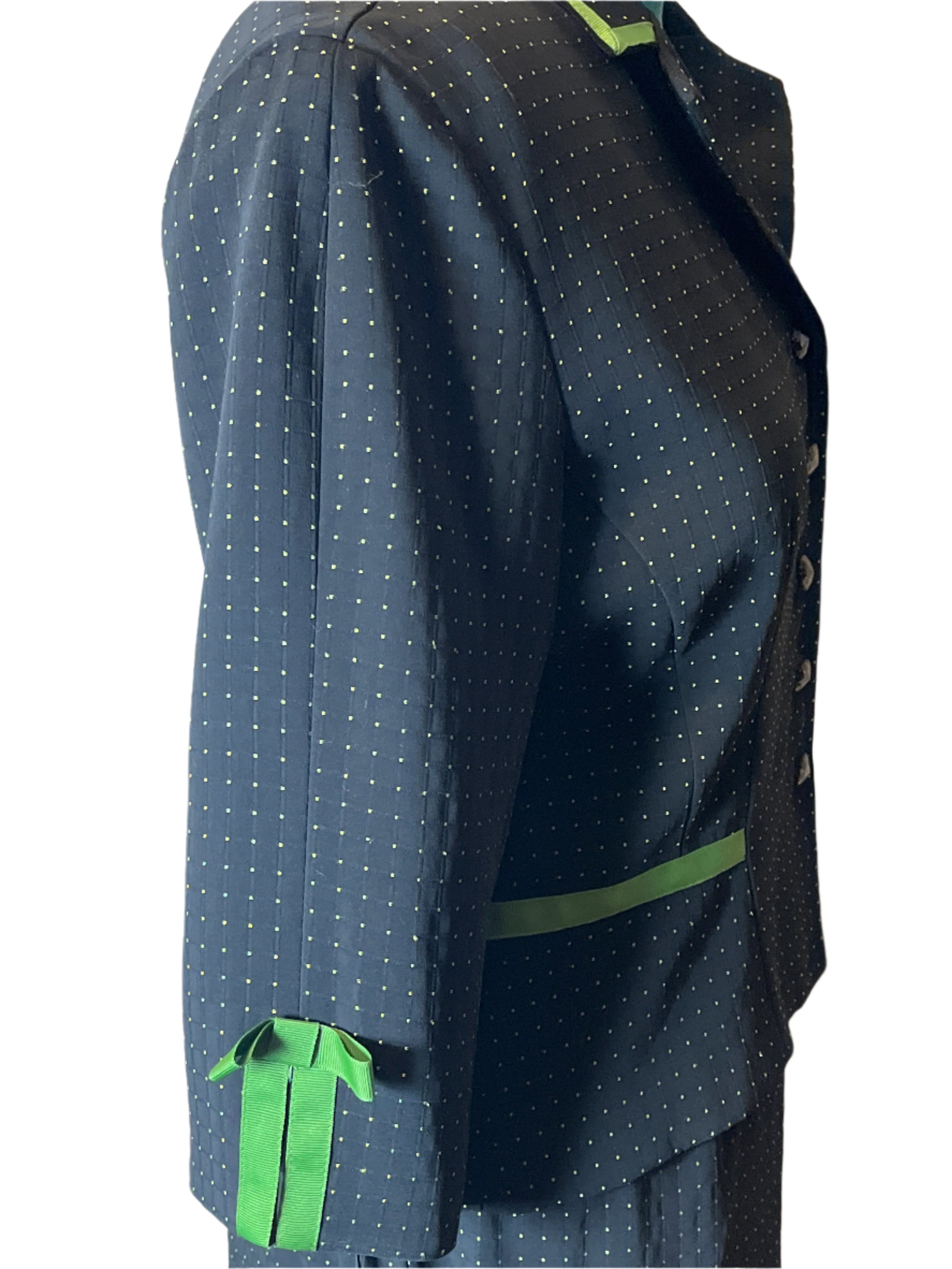 Jessica Howard-Women's Pinstripe Suit (size 16)