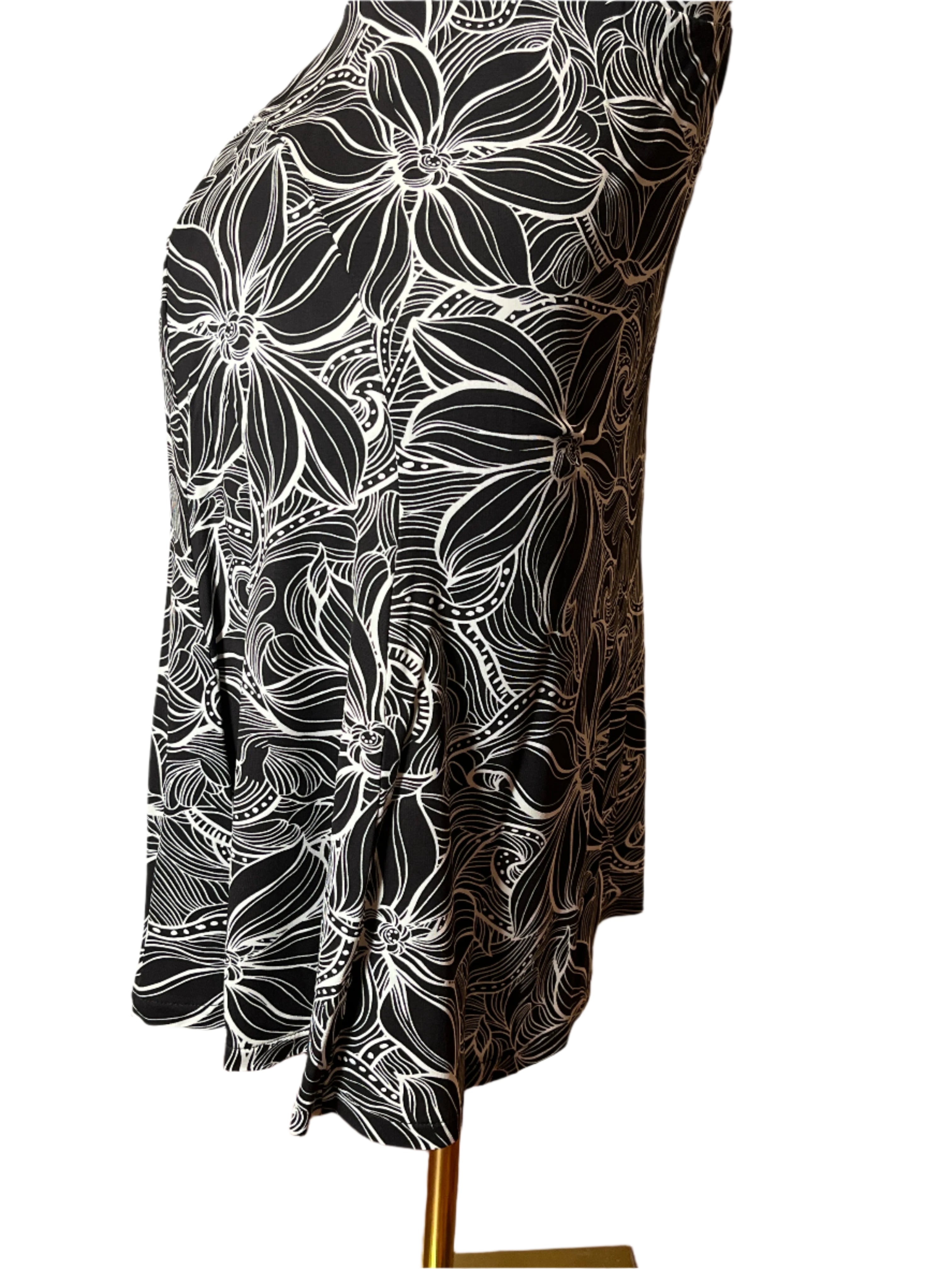 Talbots-Black and White Floral Skirt (size 3x)