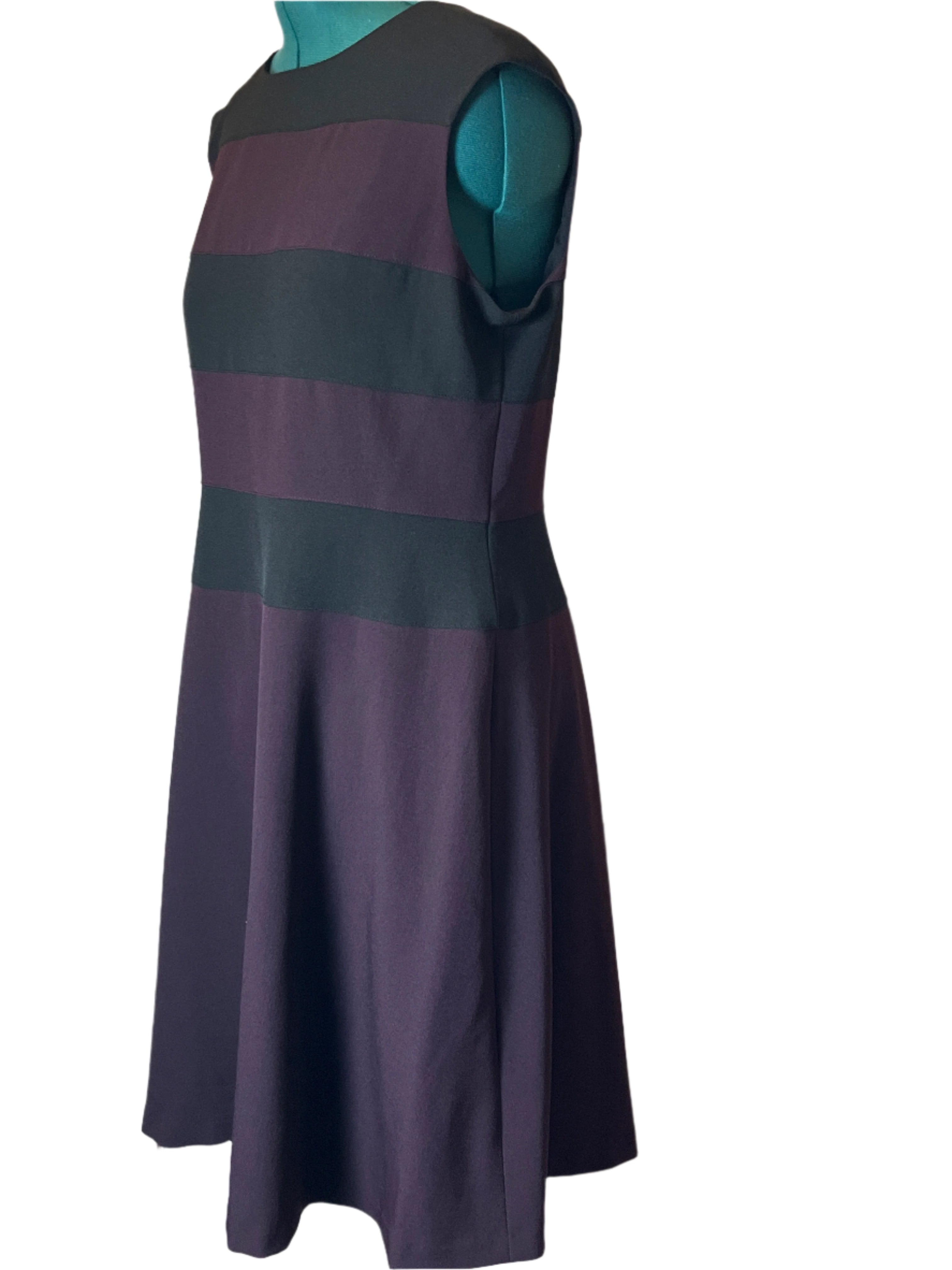 New York -Sleeveless Striped Dress