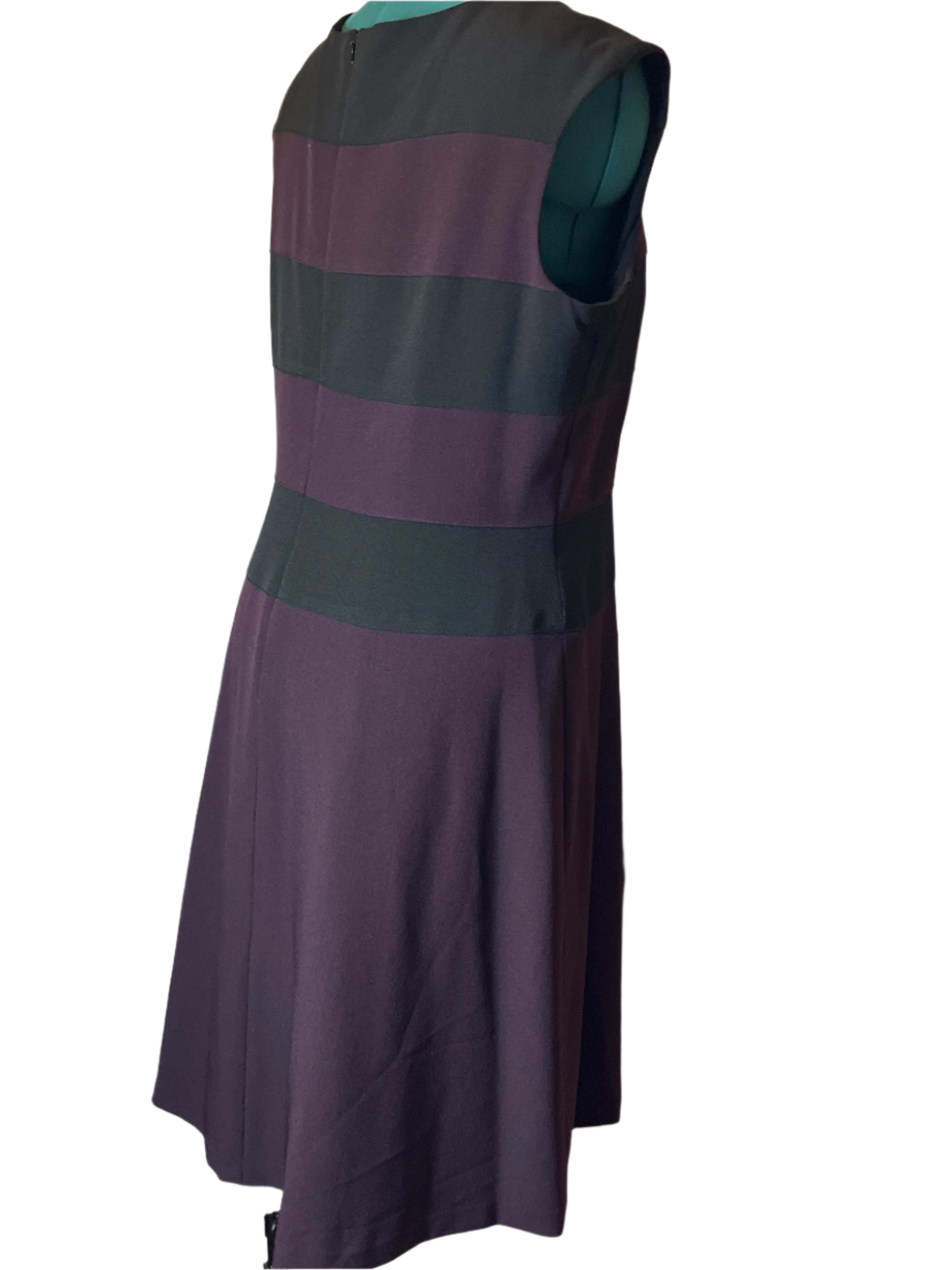 New York -Sleeveless Striped Dress