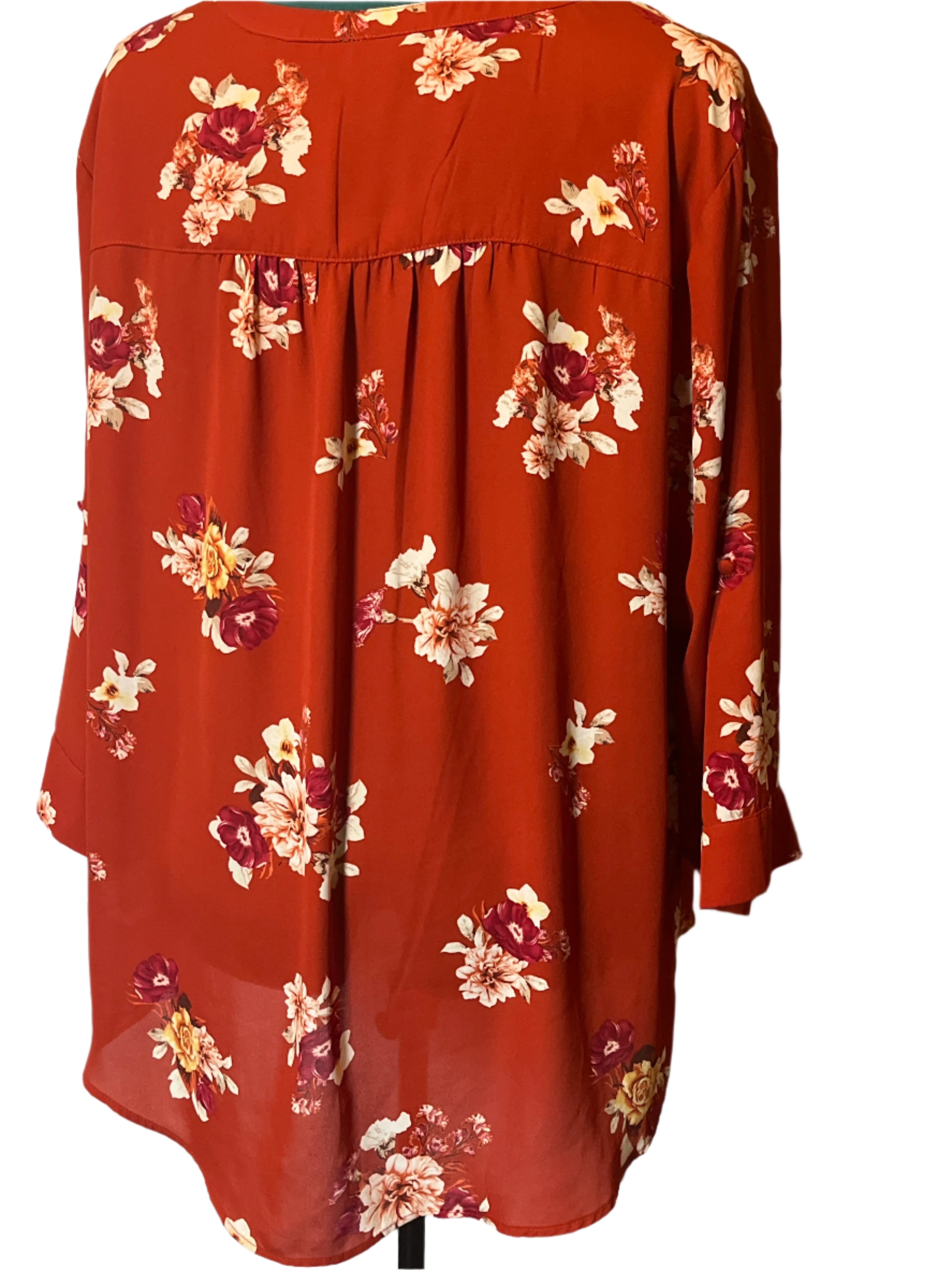 Torrid- Floral Button-Down Blouse (size 3x)