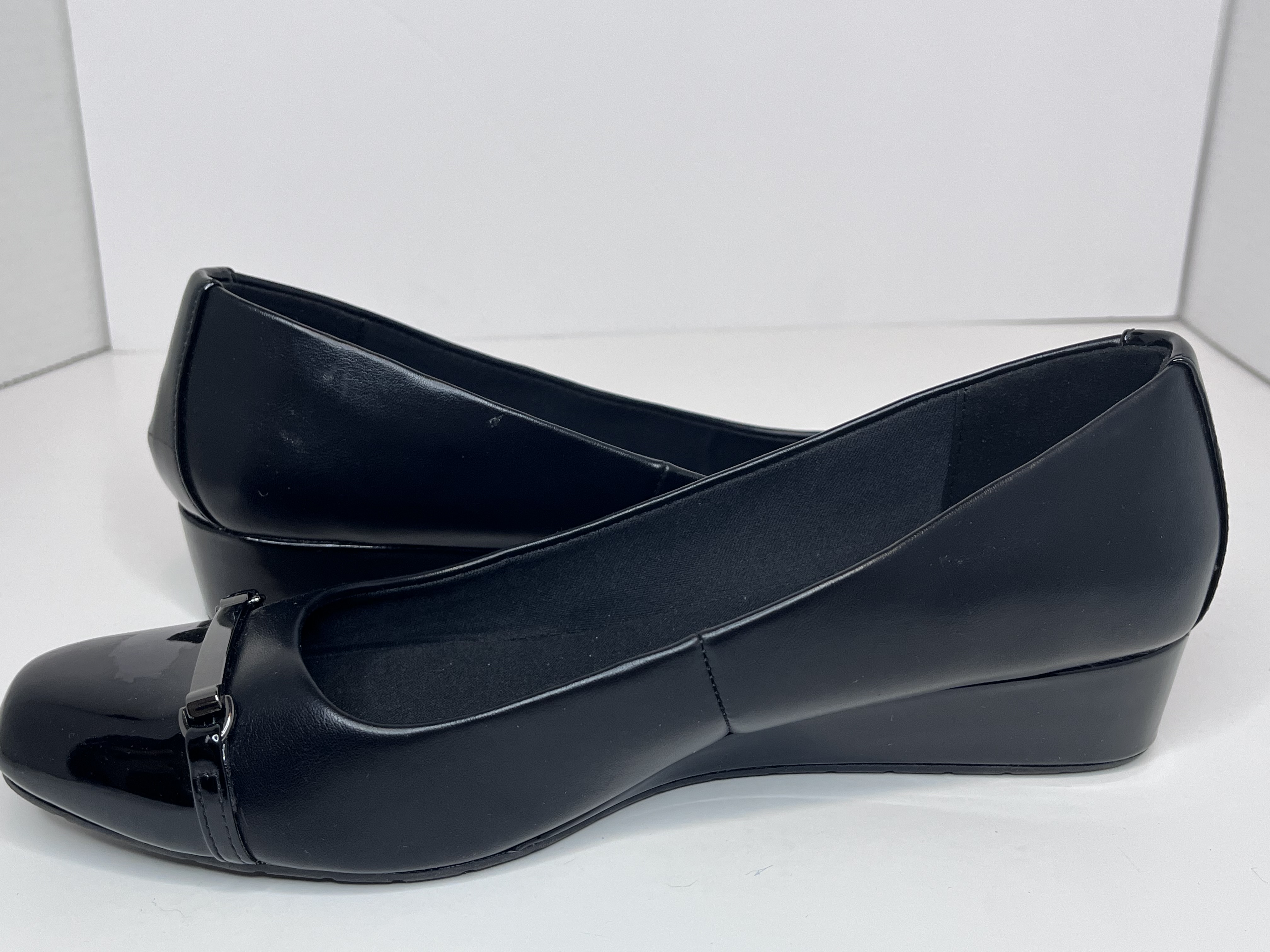 Black Flats (size 9.5) (SOLD)