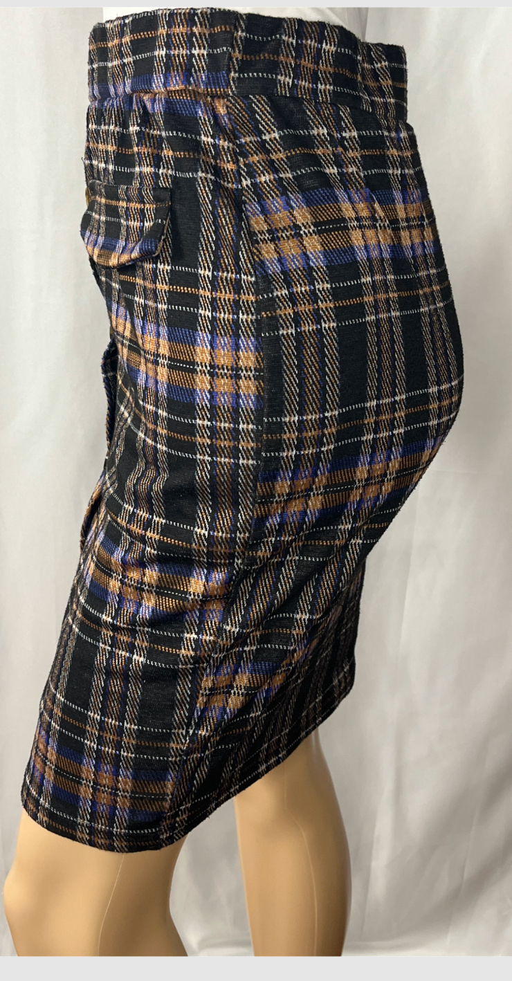 Sensational Collection -Plaid Button-Front  Skirt (size L)