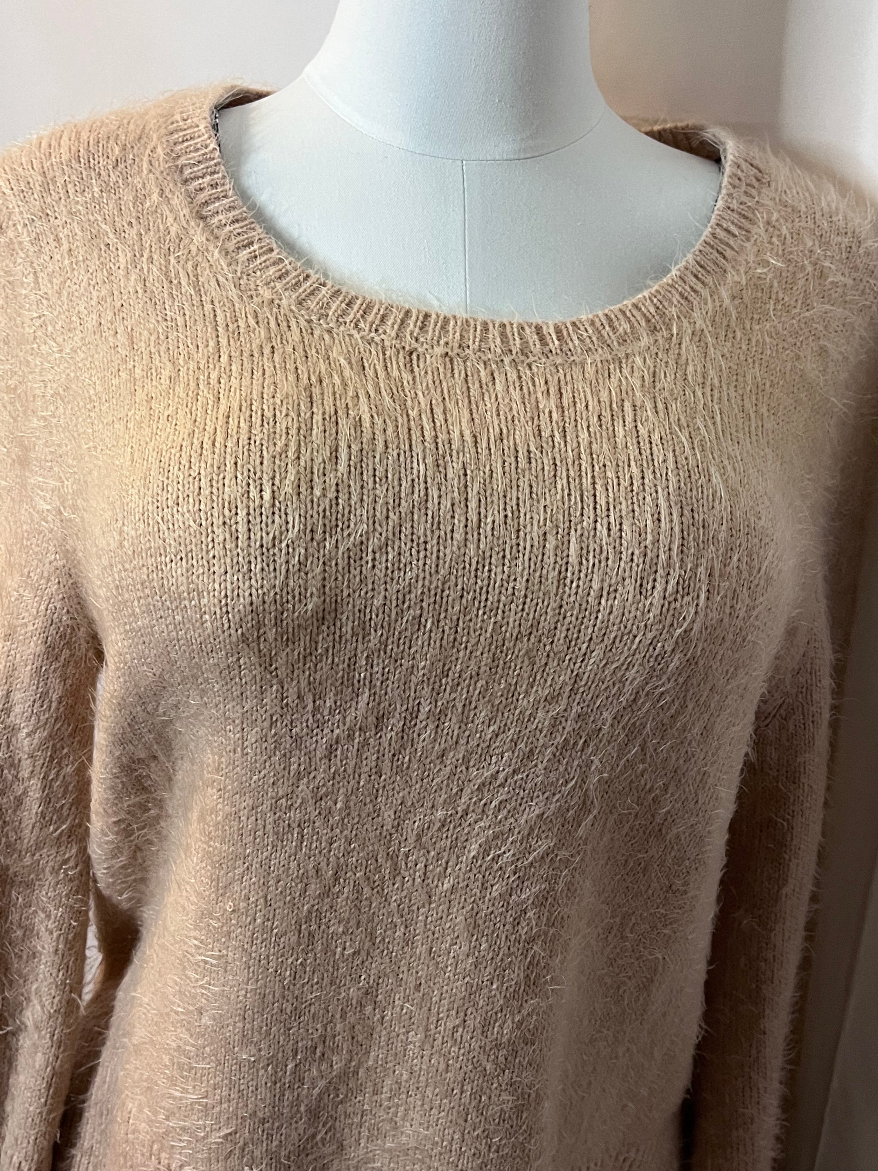 Calvin Klein -Cozy Beige Sweater (xL)