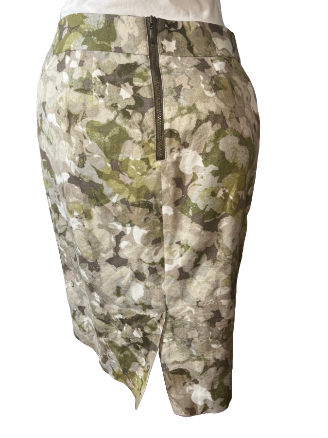 - Floral Pencil Skirt (size 6)