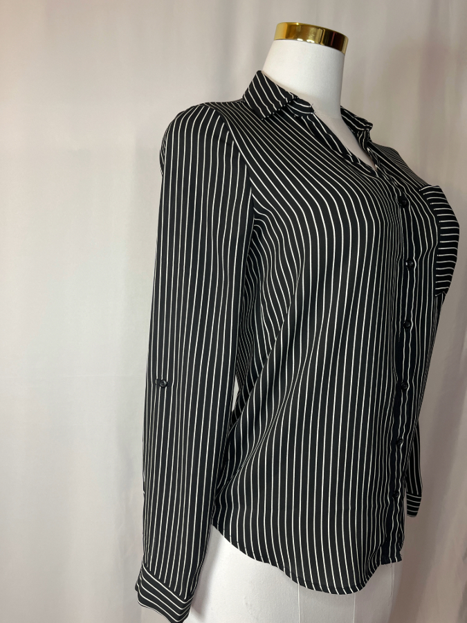 Forever 21 -Vertical Striped Button-Up Shirt