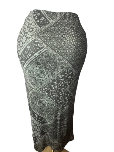 No Boundaries -Traditional Patterned Skirt (size small)