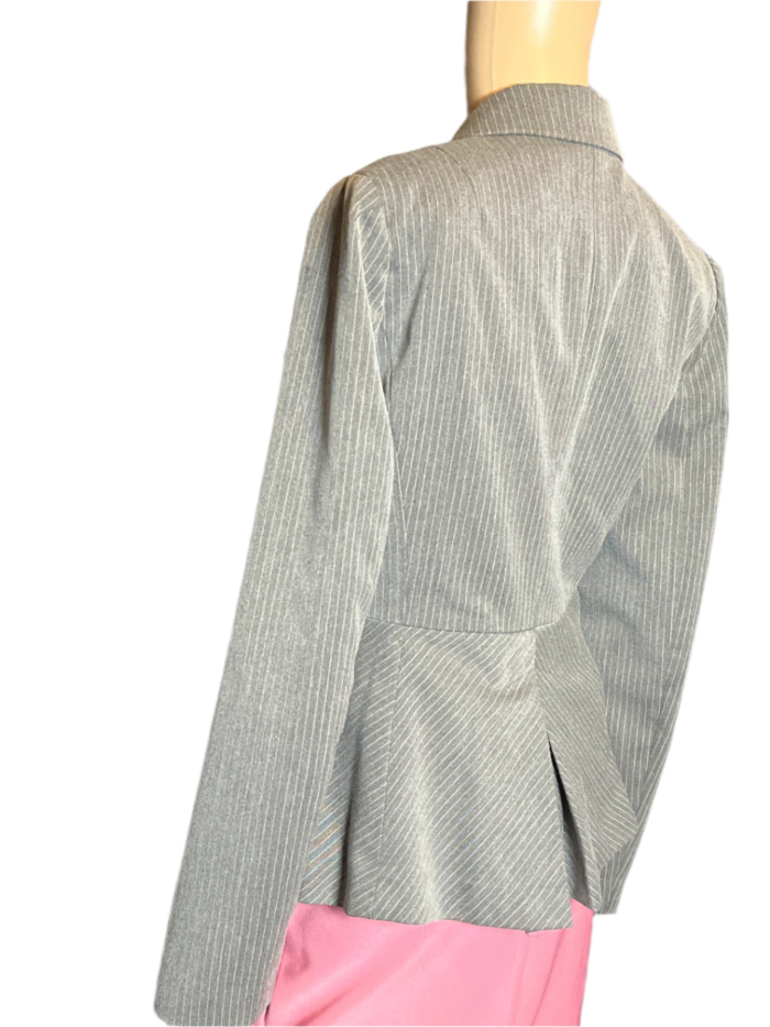 Banana Republic- Grey Pinstripe Blazer (4)