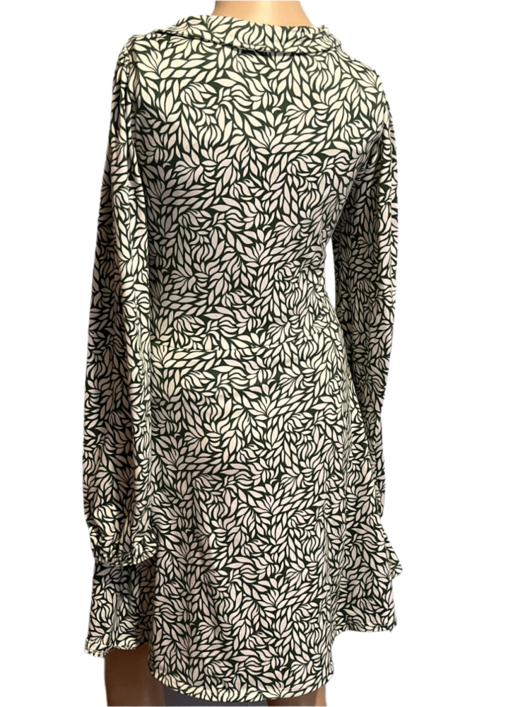 Lulus- Green and White Patterned Dress (size M)