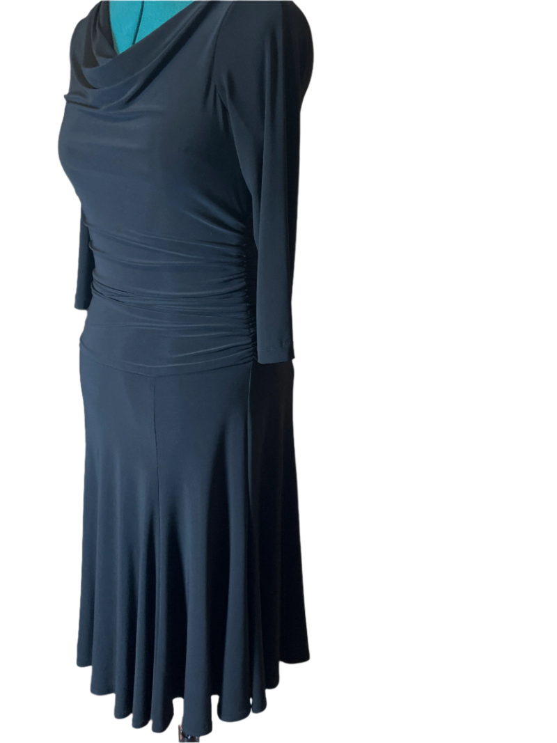  New York -Elegant Stretchy Black Dress (size 8)